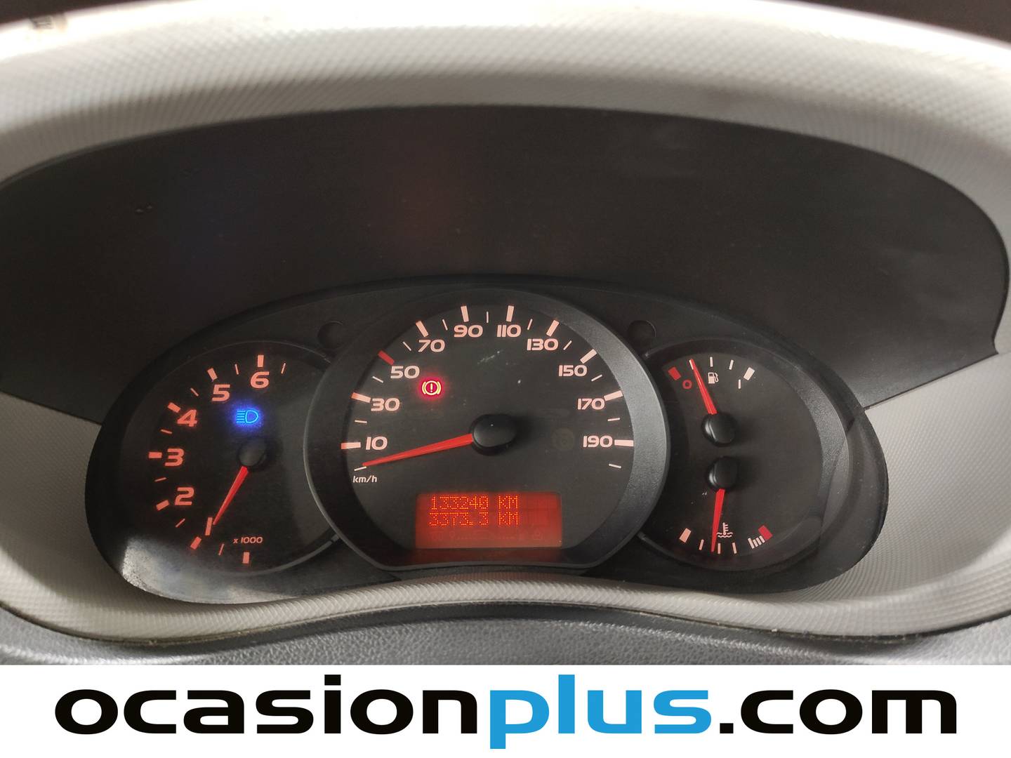 Renault Master Renault Master Furgon L1H2 3500 dCi (125 CV) 3 Plazas Camperizada 2014