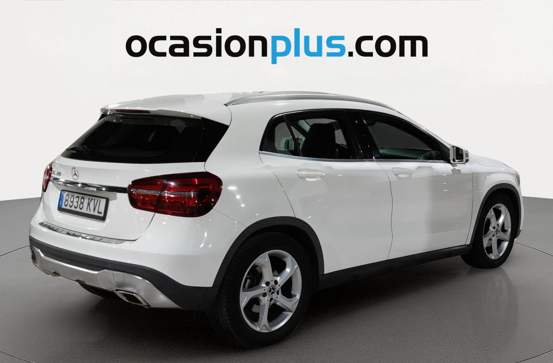 Mercedes-Benz GLA 180 - foto 4