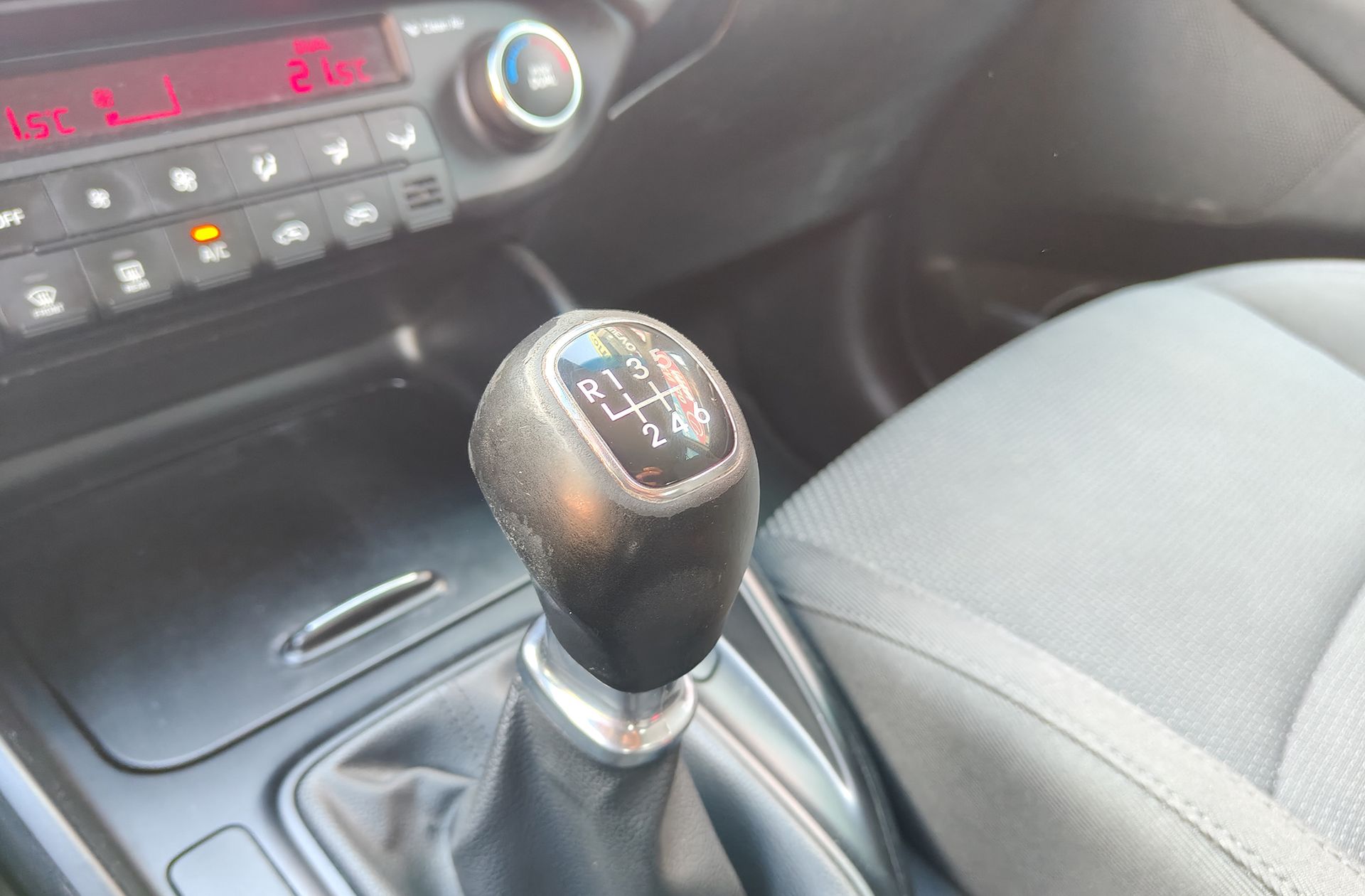 Kia Carens 1.7 CRDi VGT Eco-Dynamic Drive - foto 5