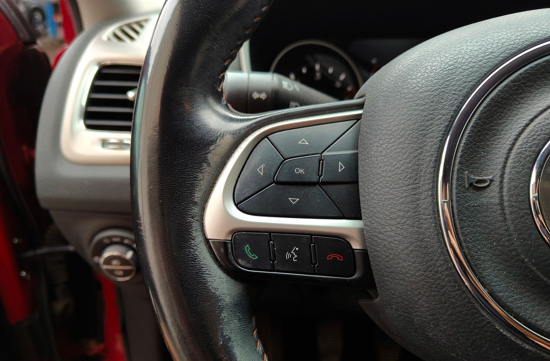 Jeep Compass 1.6 MultiJet Longitude 4x2 - foto 25