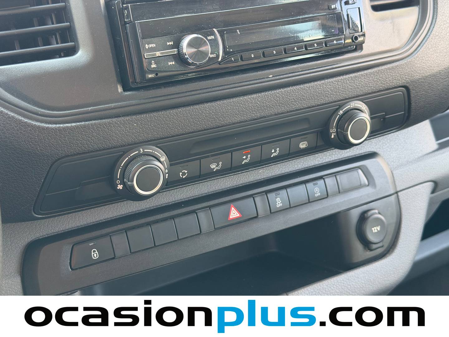 Acabados Peugeot Expert Peugeot Expert Furgon DC 2.0 BlueHDi 120 Pro Standard (122 CV)