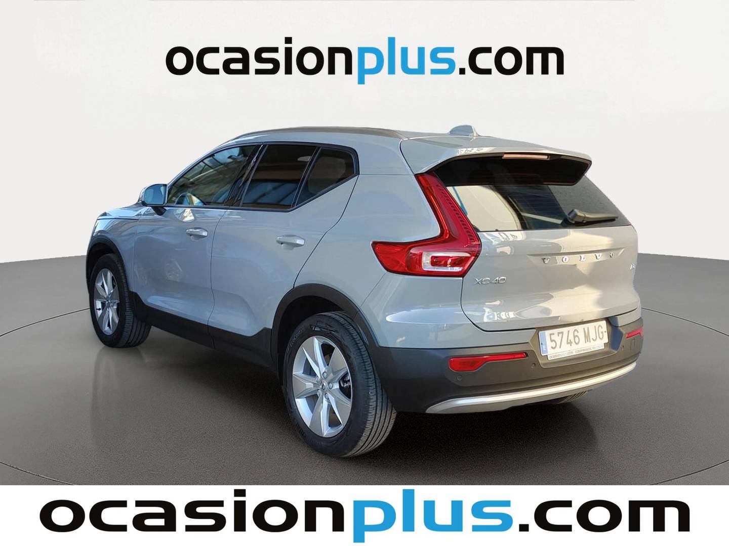 Foto delantera Volvo XC40 Volvo XC40 B3 G Core Auto (163 CV) derecha