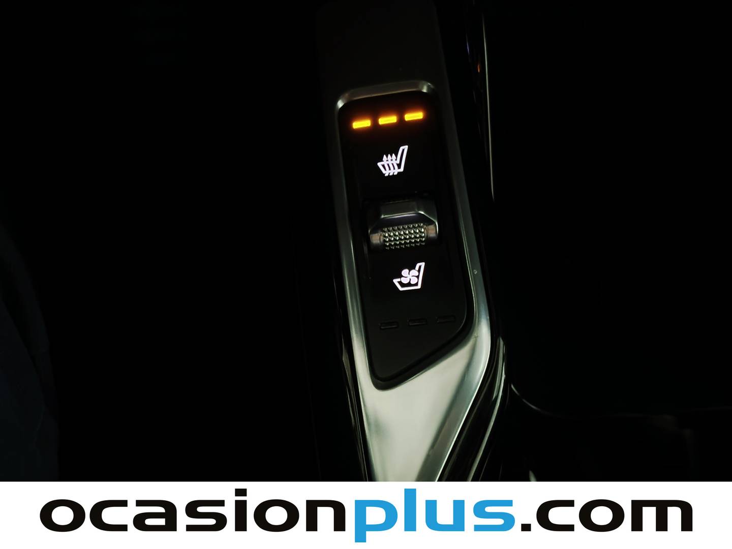 Equipamiento del KIA Sorento KIA Sorento 1.6 T-GDi HEV Emotion 4x2 (Pack Luxury) Auto (230 CV) 7 Plazas