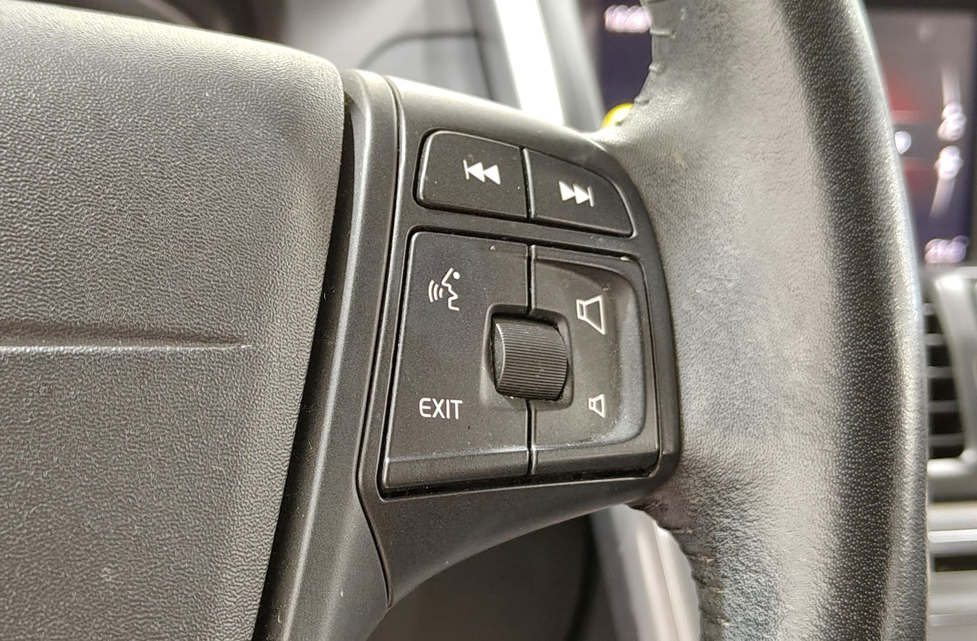 Volvo XC60 D3 Kinetic - foto 28