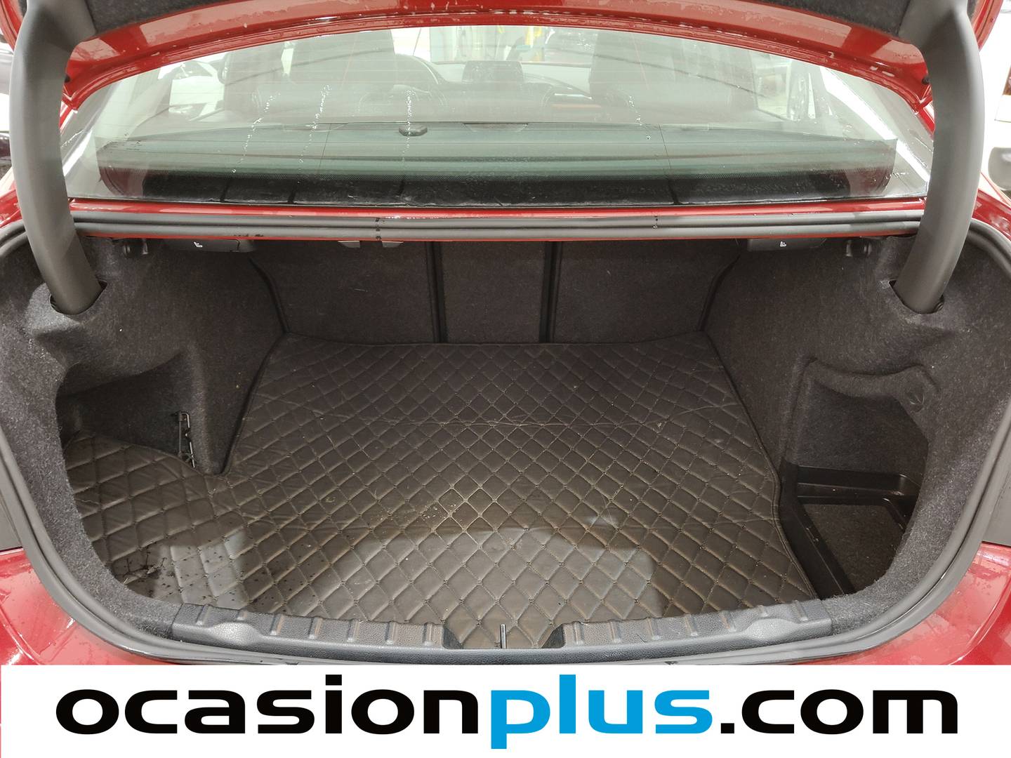 Fotos maletero BMW Serie 3 BMW Serie 3 320i (184 CV)