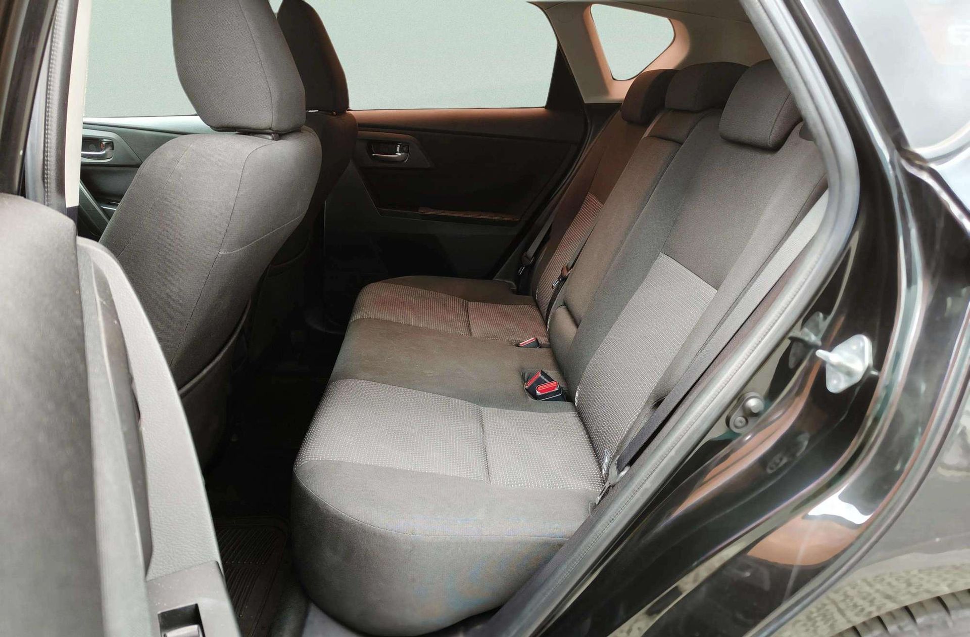 Toyota Auris 130 Active - foto 10