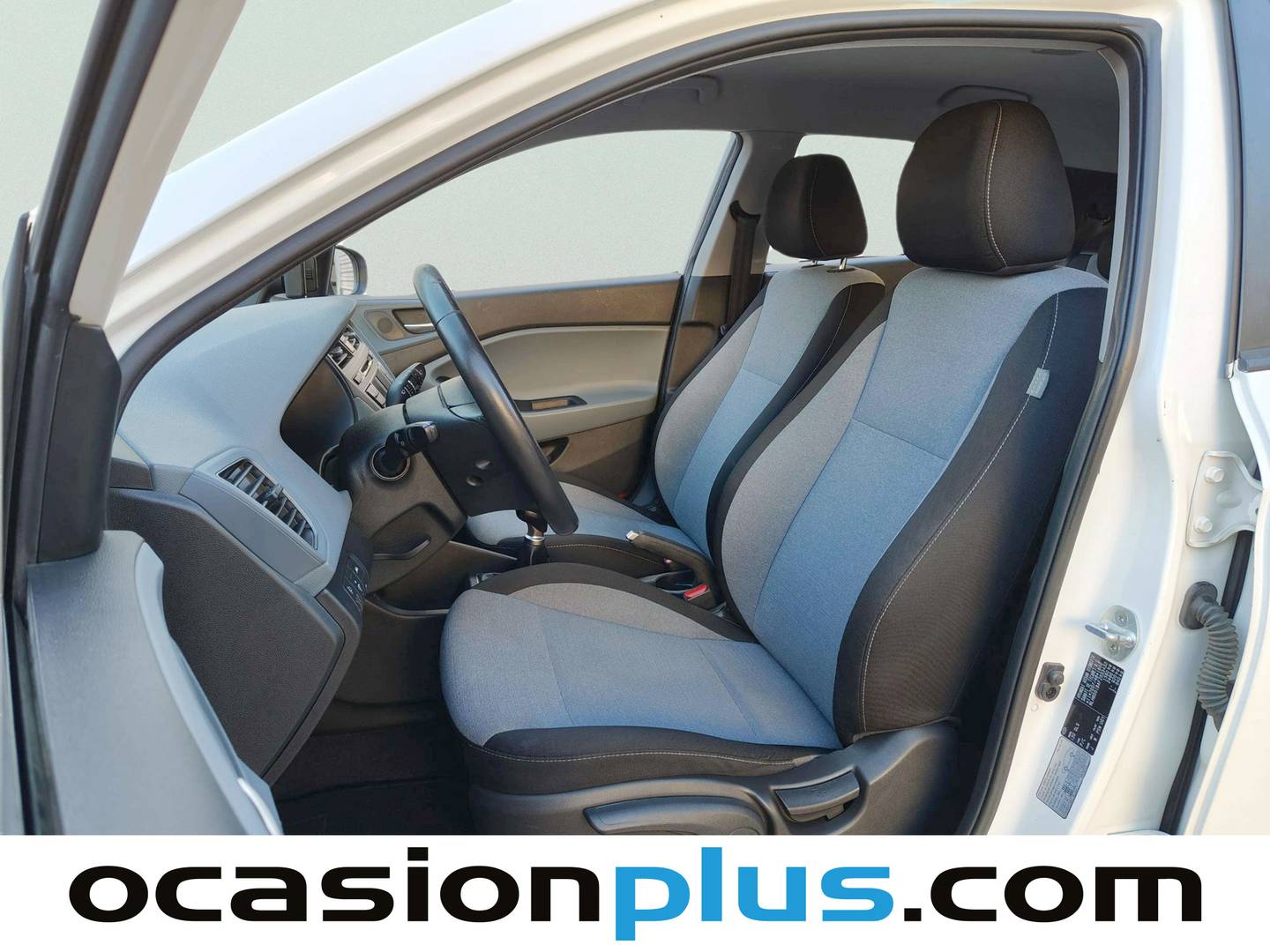 Foto Hyundai i20 Hyundai i20 1.2 MPI Klass (84 CV)