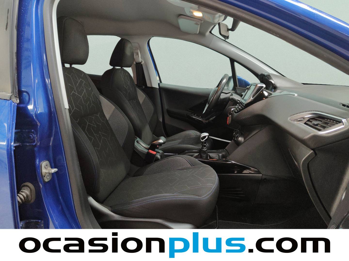 Foto Peugeot 2008 Peugeot 2008 PureTech 110 S&S Signature (110 CV)