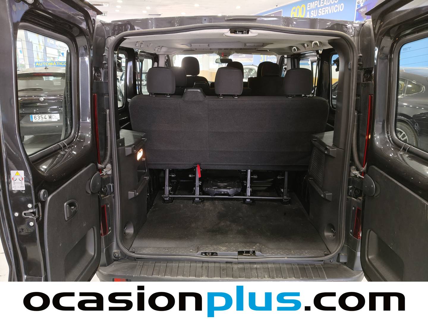 Foto asientos delanteros Opel Vivaro Opel Vivaro 1.6CDTI S/S L1 2.7t Combi-9 Plazas (125CV)