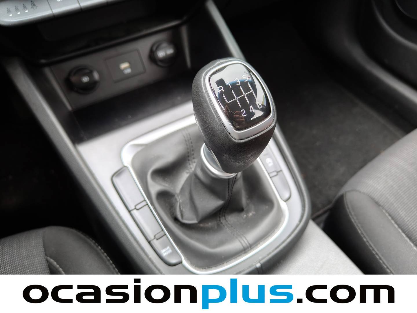 Foto Hyundai Kona Hyundai Kona 1.6 CRDi 48V Maxx 4x2 (136 CV)