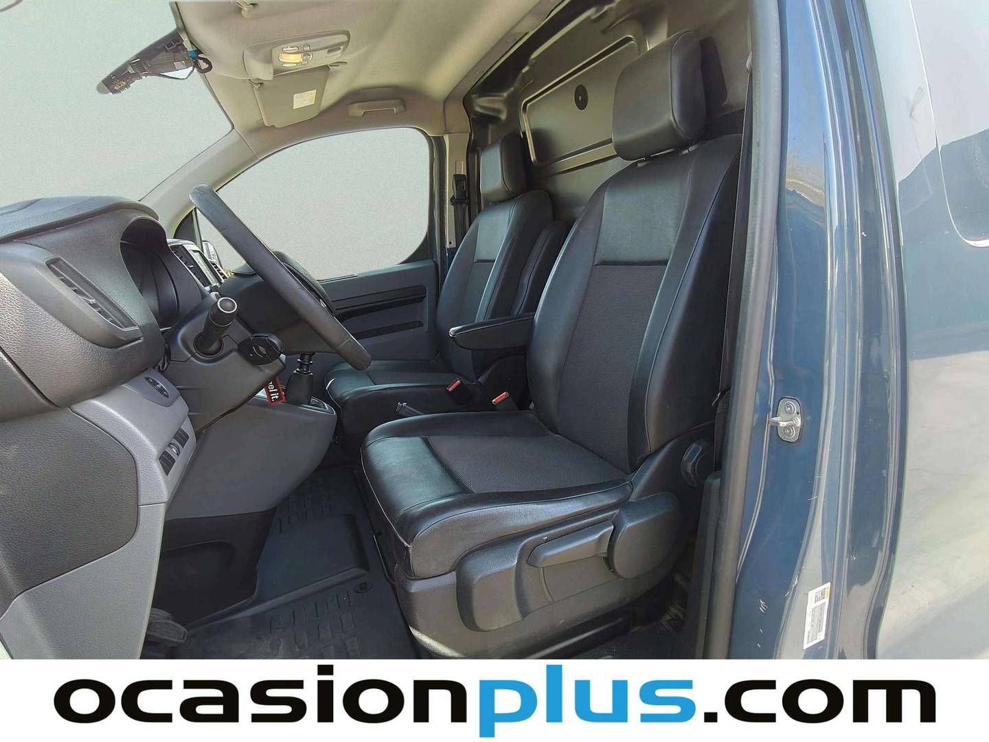 Foto asientos traseros Citroën Jumpy Citroën Jumpy Furgon BlueHDi 100 Talla XL (102 CV)