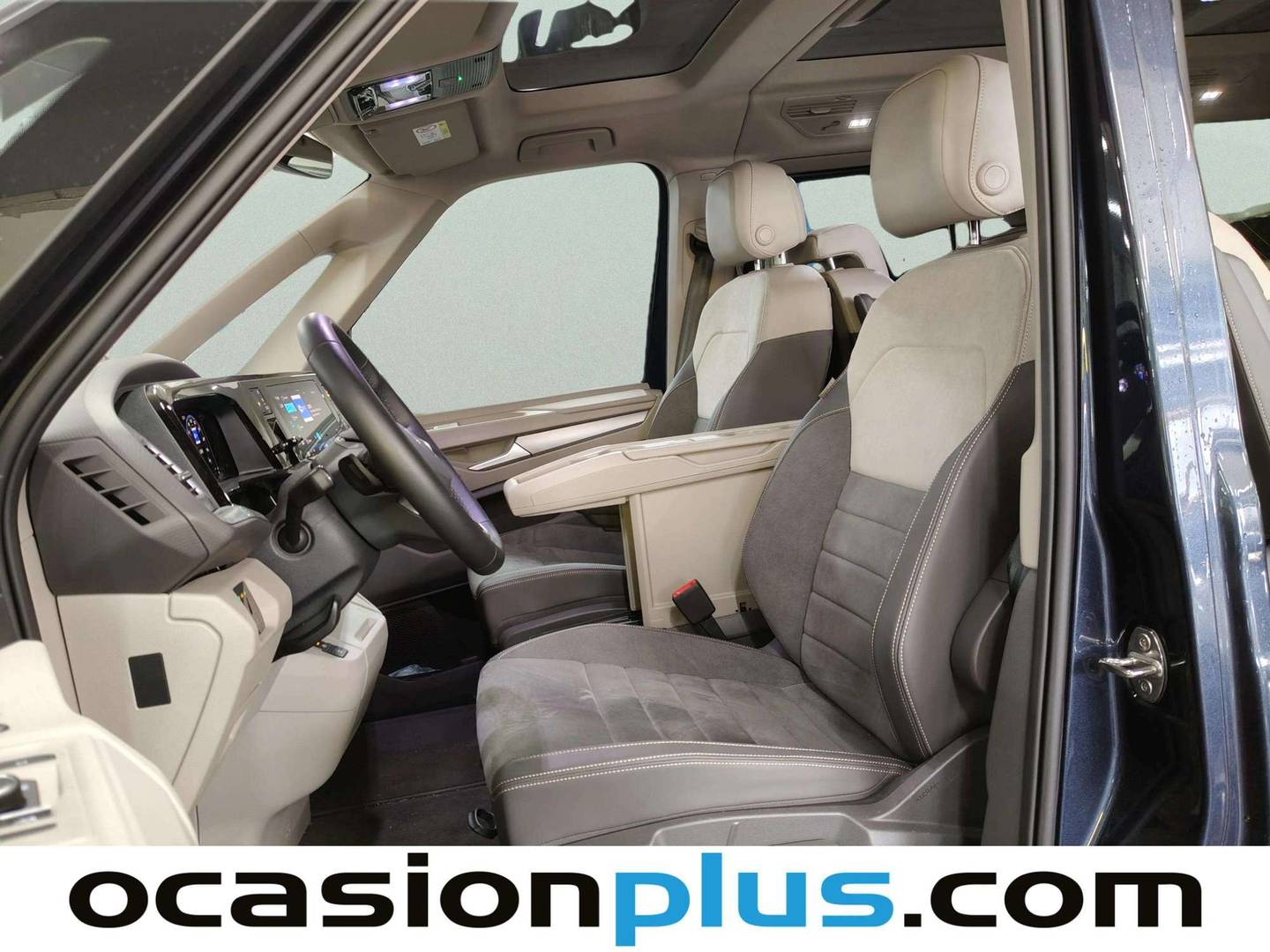 Foto asientos delanteros Volkswagen Multivan Volkswagen Multivan Life Batalla Corta 1.5 eHybrid 4Motion (245 CV) DSG 7 Plzas