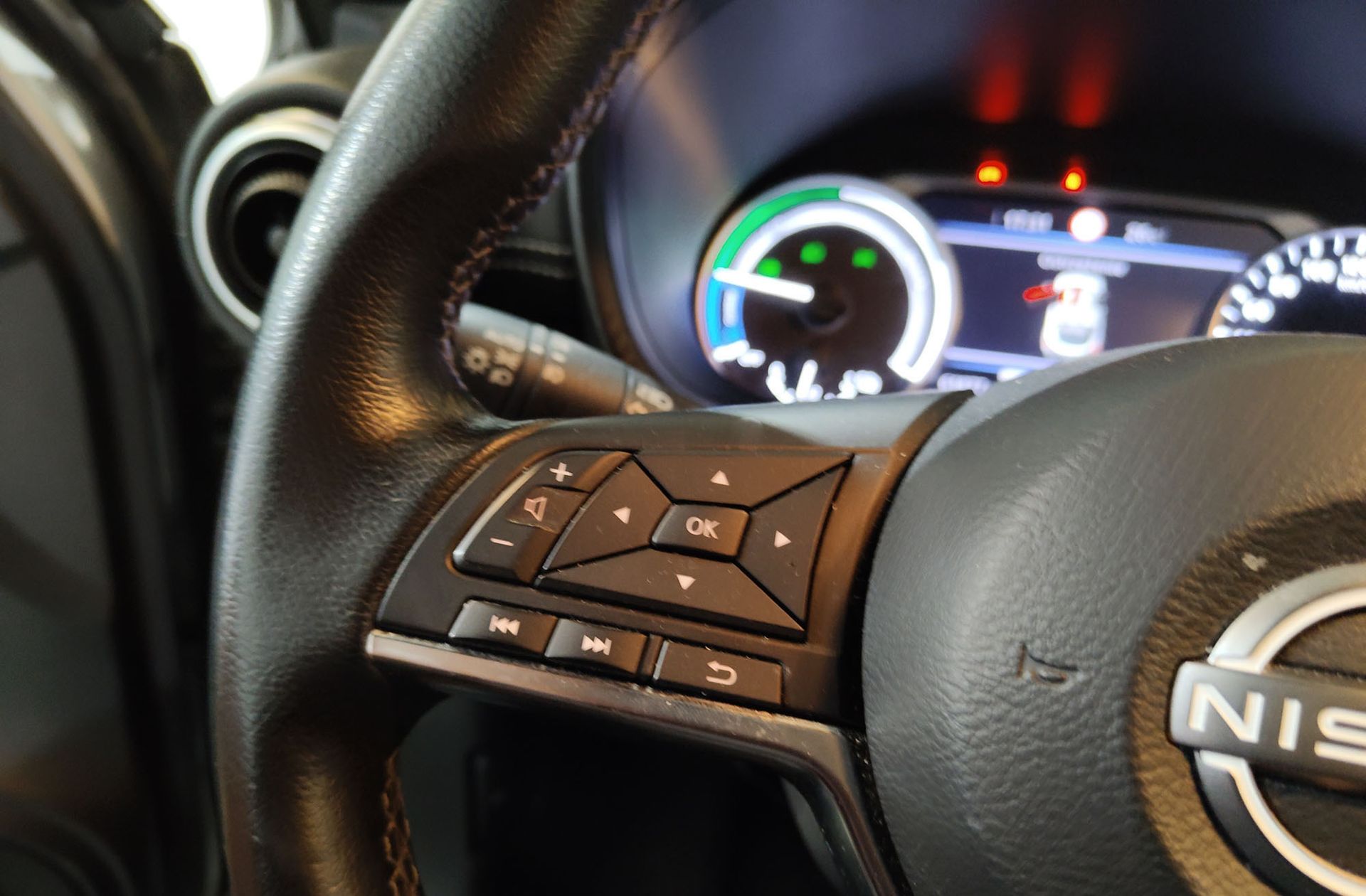 Nissan Juke 1.6 Hybrid N-Connecta - foto 24
