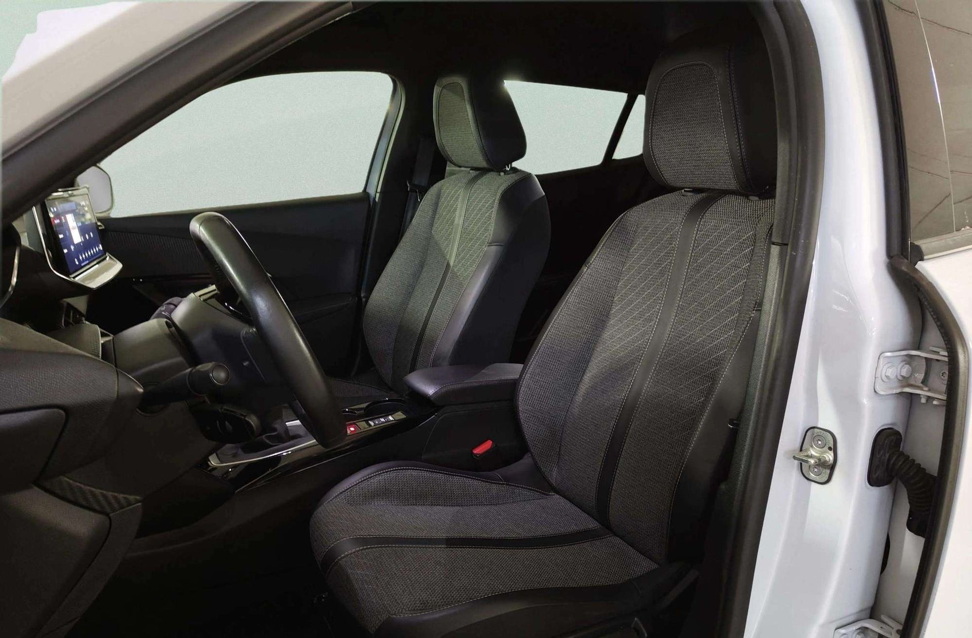Peugeot 2008 PureTech 100 Allure - foto 11