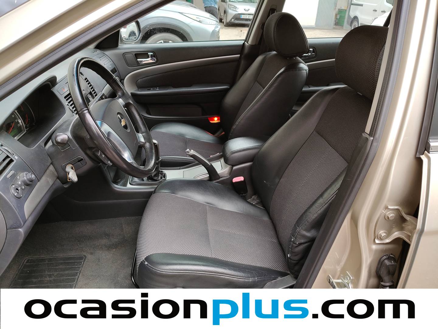 Foto asientos delanteros Chevrolet Epica Chevrolet Epica 2.0 VCDI 16v LT (150 CV)