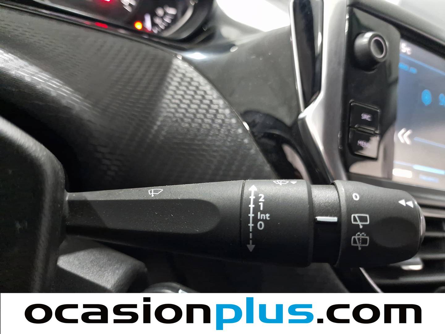 Foto Peugeot 2008 Peugeot 2008 BlueHDi 100 Signature  (100 CV)