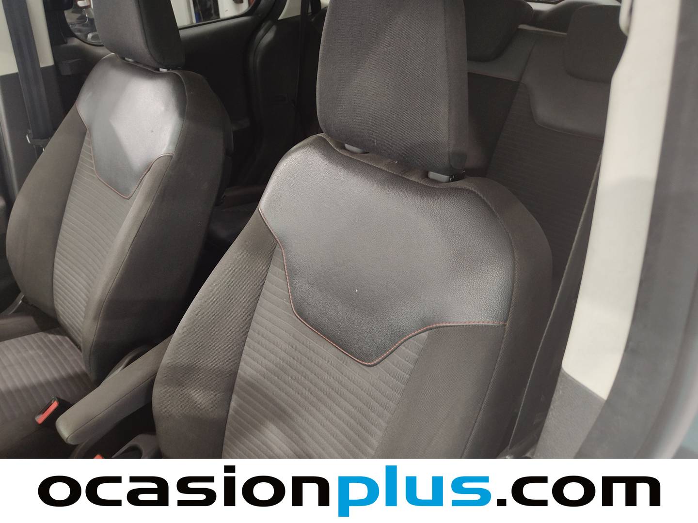 Foto Ford Tourneo Courier Ford Tourneo Courier 1.0 EcoBoost Sport  (100 CV)