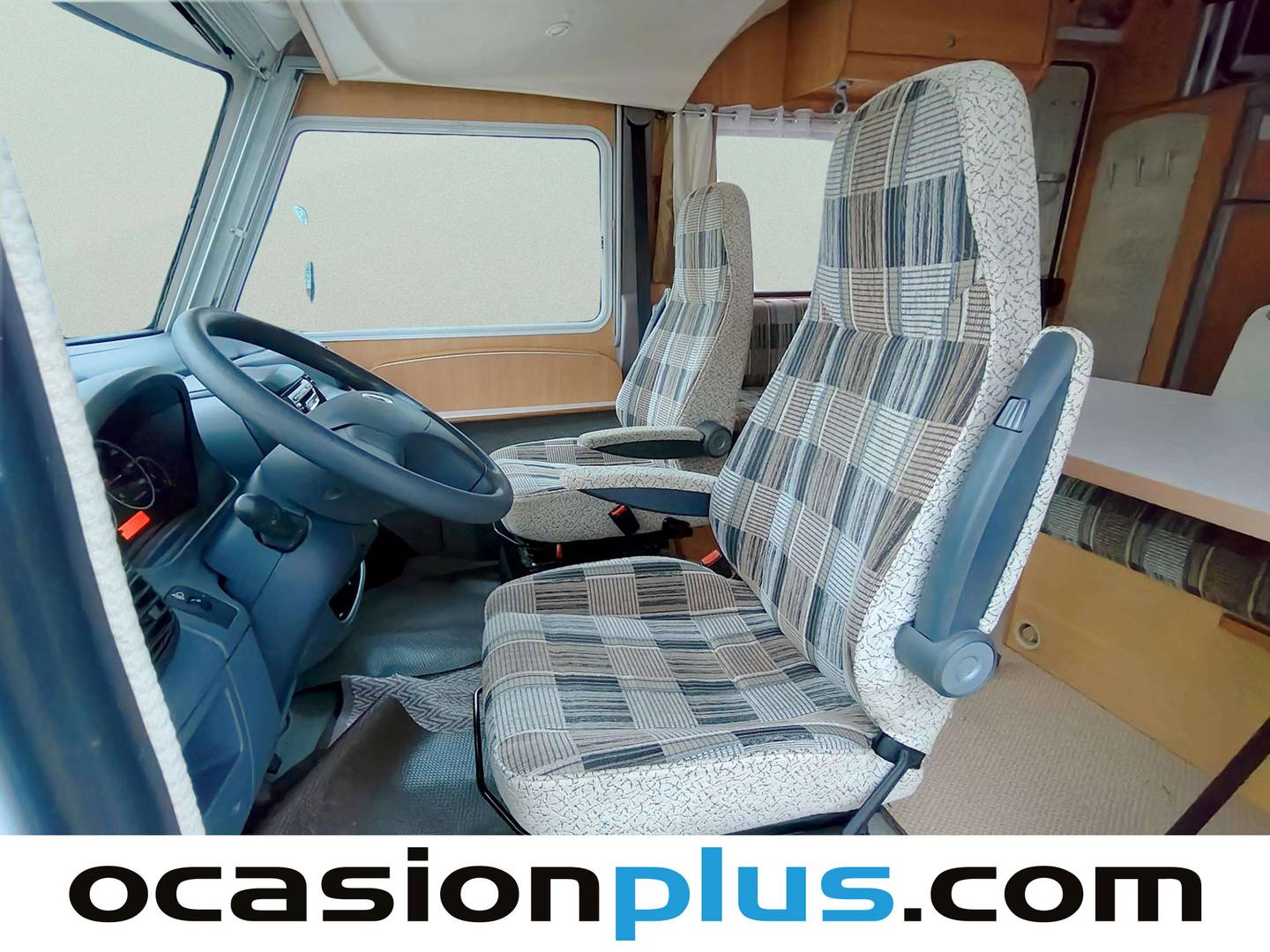 Foto asientos delanteros Pilote G680XTP Pilote G680XTP Aventura (128 CV) 4 Plazas