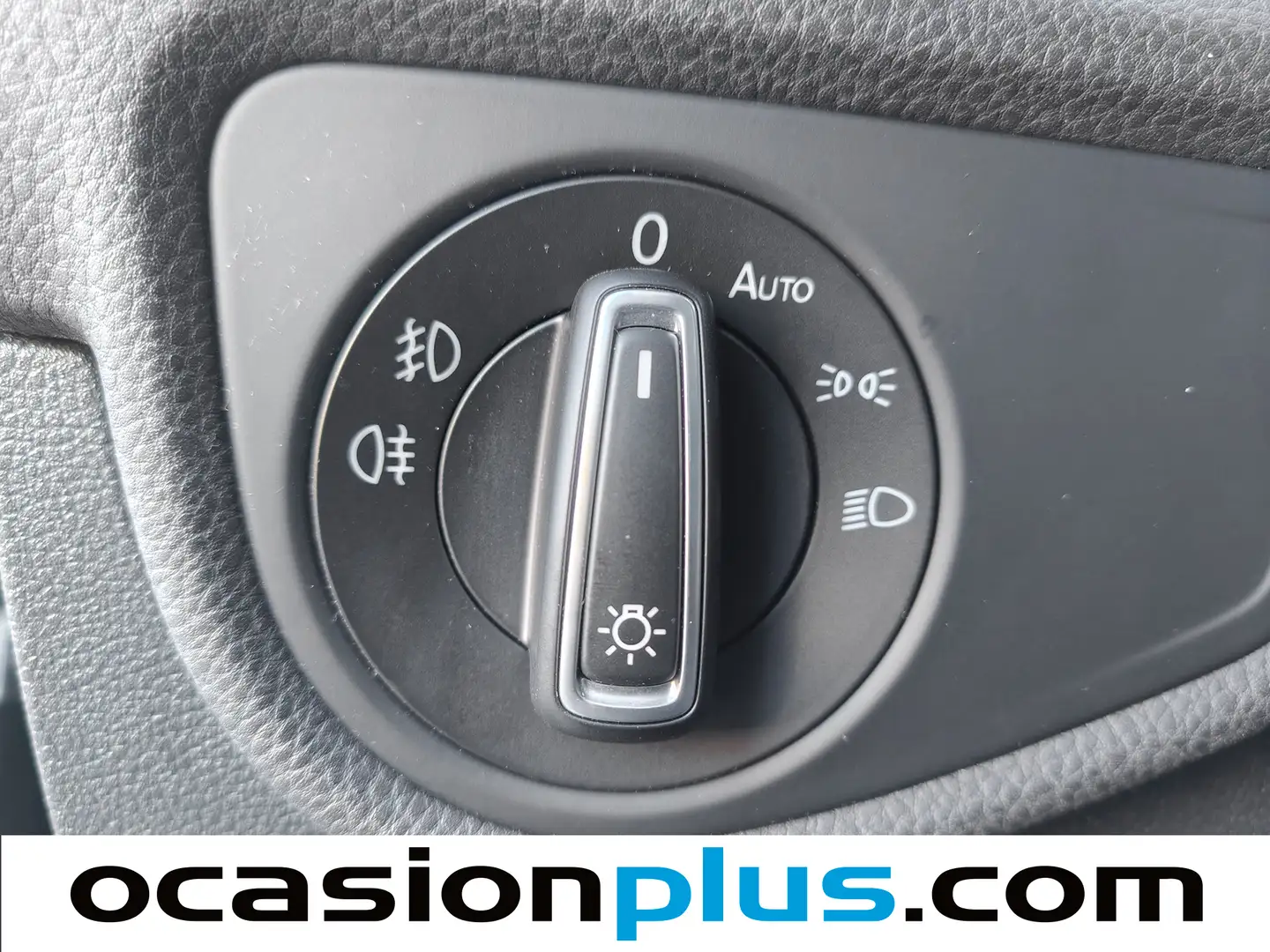 Foto Volkswagen Touran Volkswagen Touran 2.0 TDI BMT (150 CV) DSG 7 Plazas