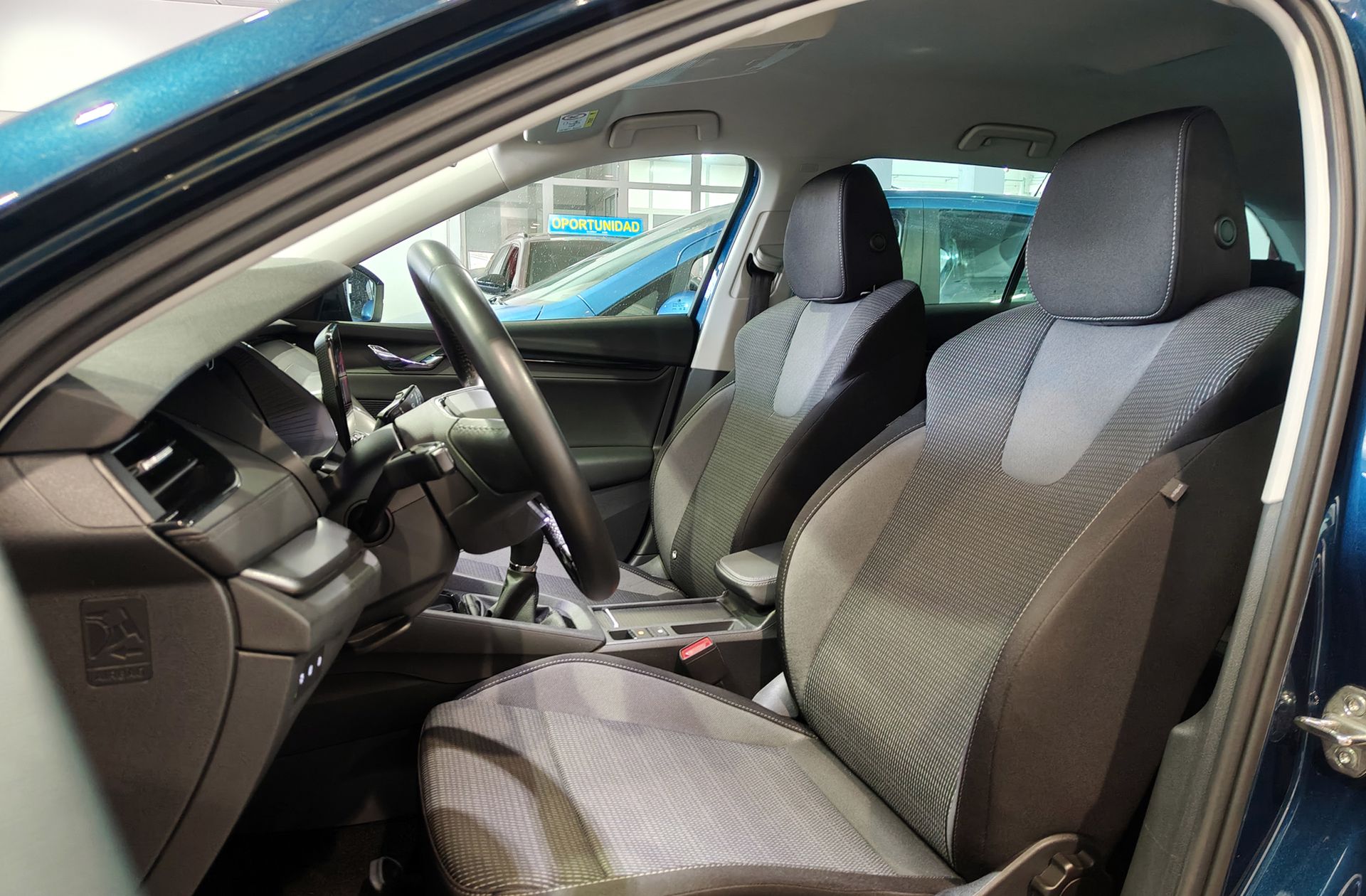 Škoda Octavia Combi 2.0 TDI Ambition - foto 10