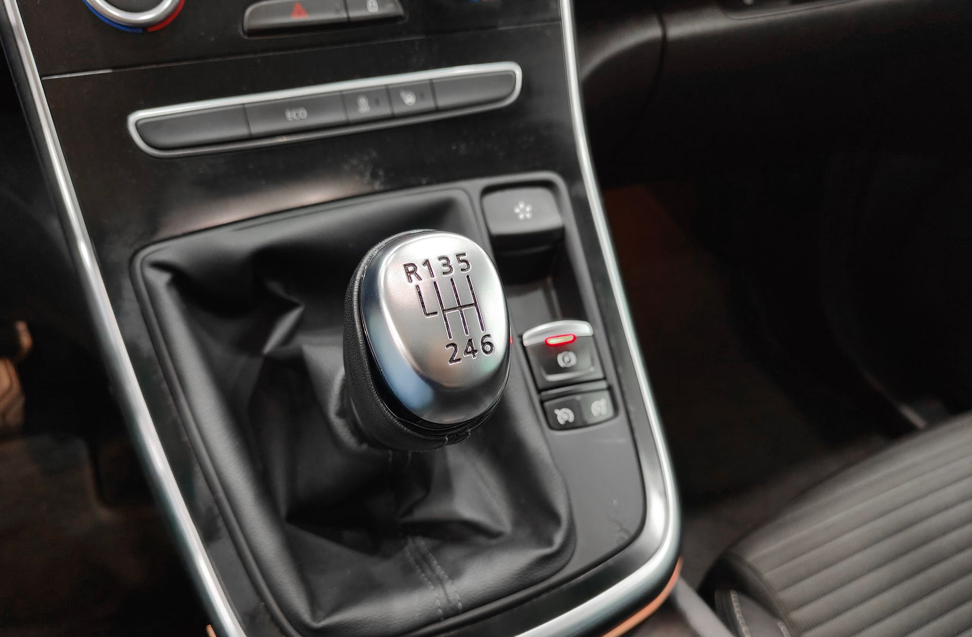 Renault Scénic Zen TCe GPF - foto 5