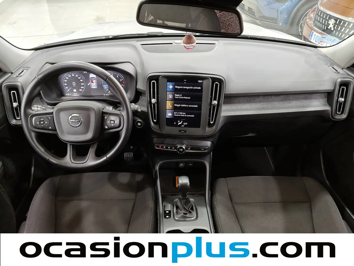 Foto Volvo XC40 Volvo XC40 T3 Momentum Core (163 CV)