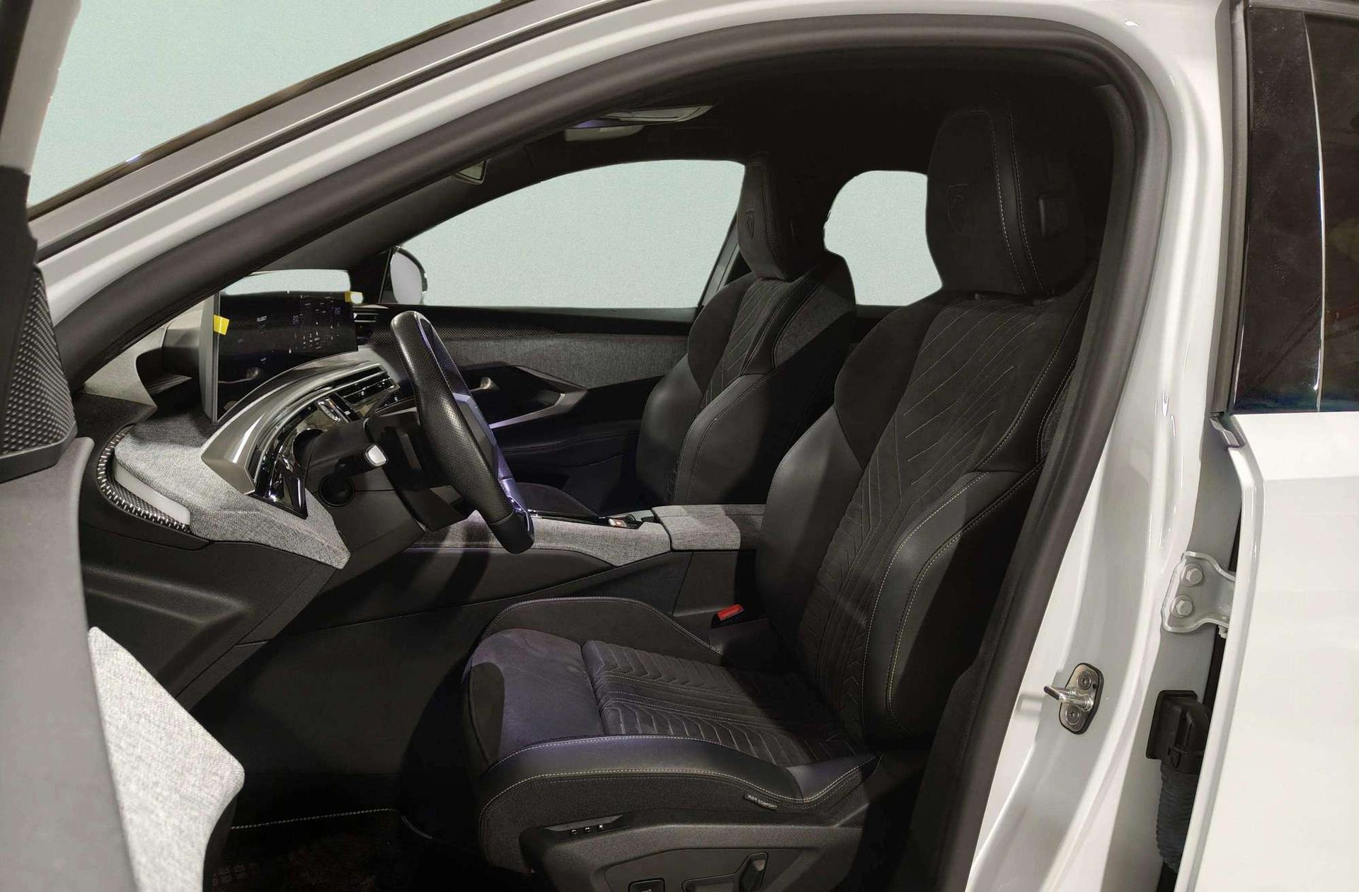 Peugeot 3008 GT eDCS6 - foto 12