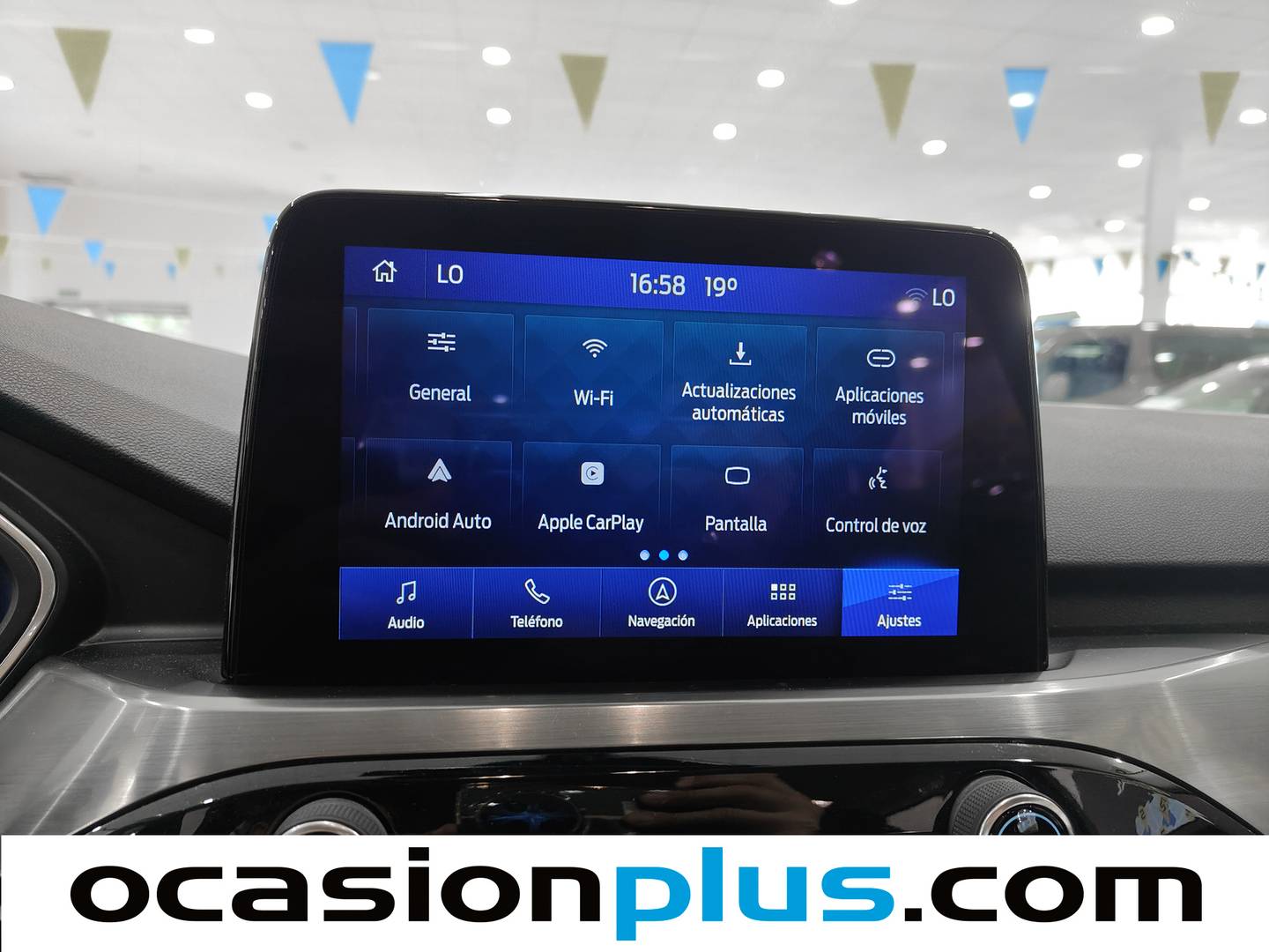 Equipamiento del Ford Kuga Ford Kuga 2.5 Duratec FHEV Titanium Auto (190 CV)