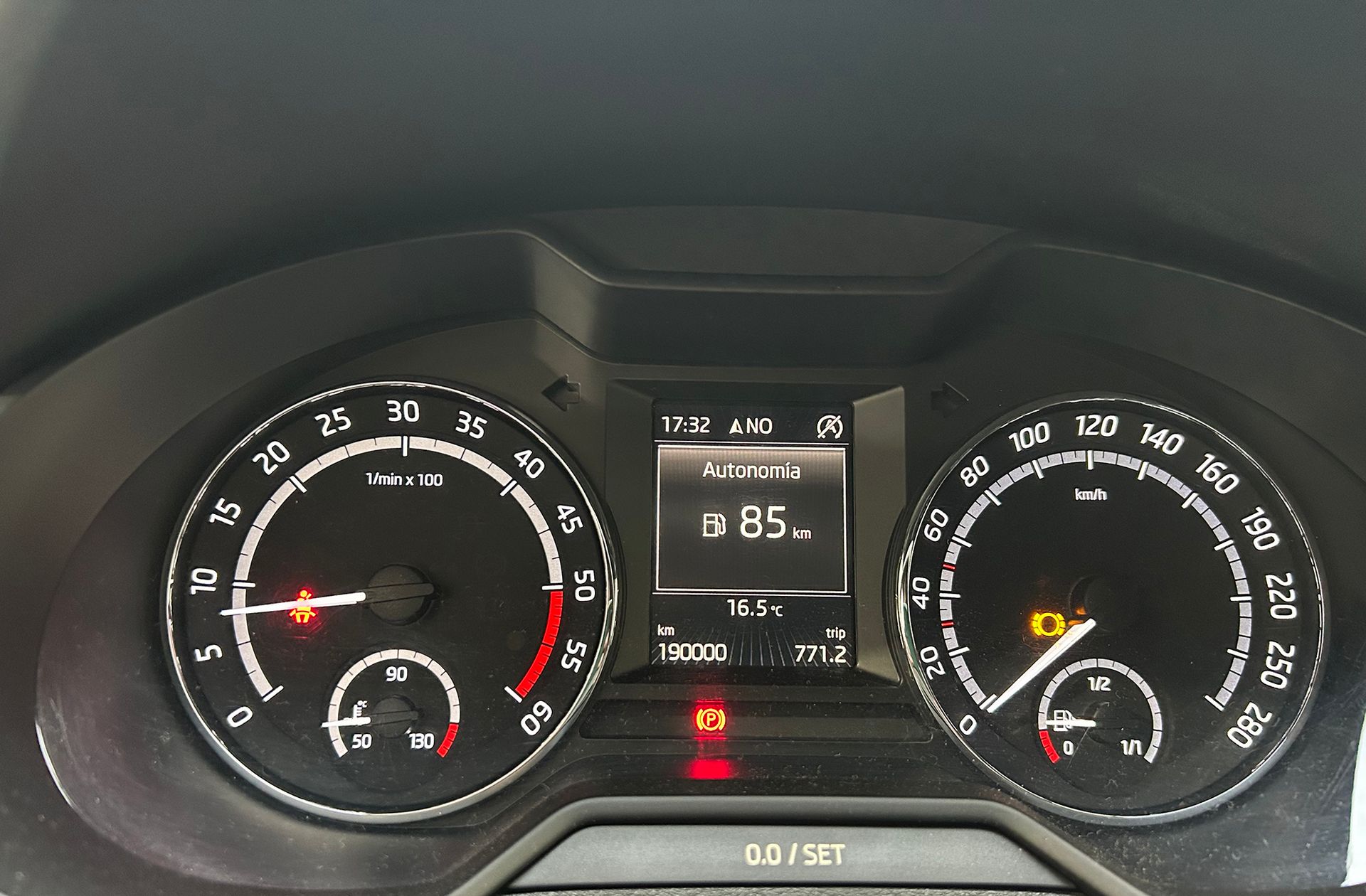 Škoda Octavia 2.0 TDI RS DSG - foto 19