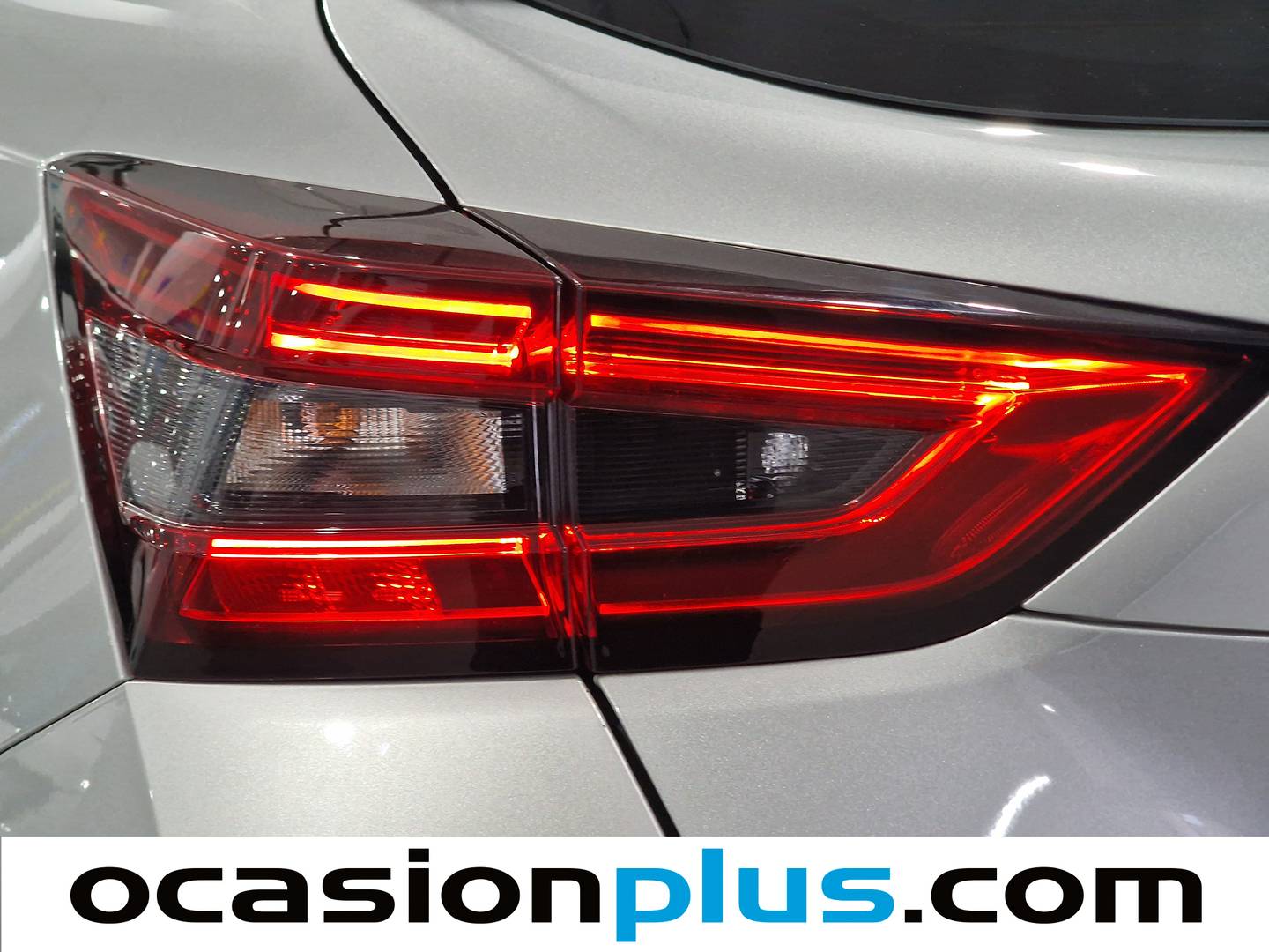 Accesorios del Nissan JUKE Nissan Juke DIG-T N-Connecta 4x2 DCT (114 CV)
