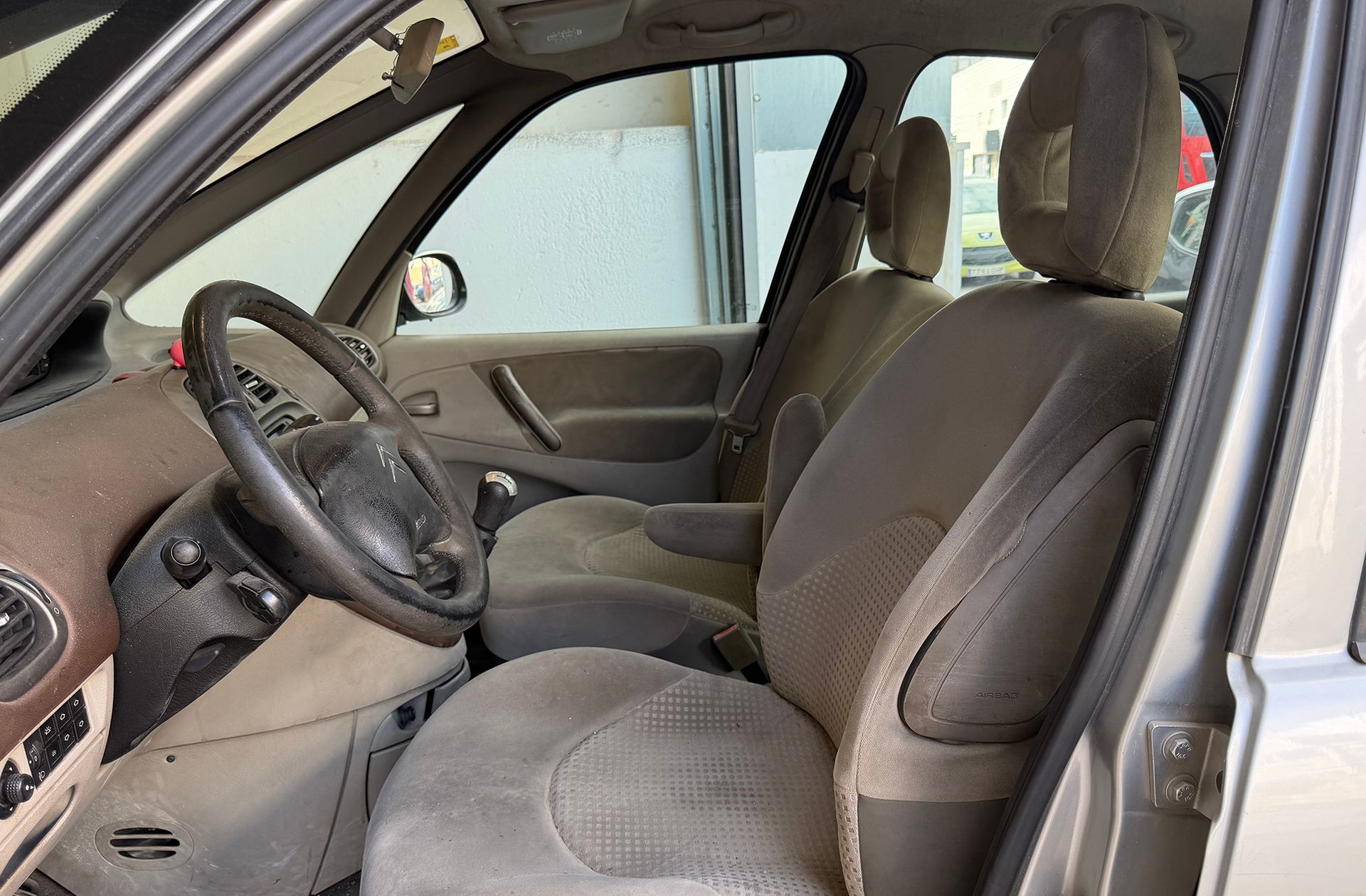 Citroën Xsara Picasso 2.0 HDi Exclusive - foto 8