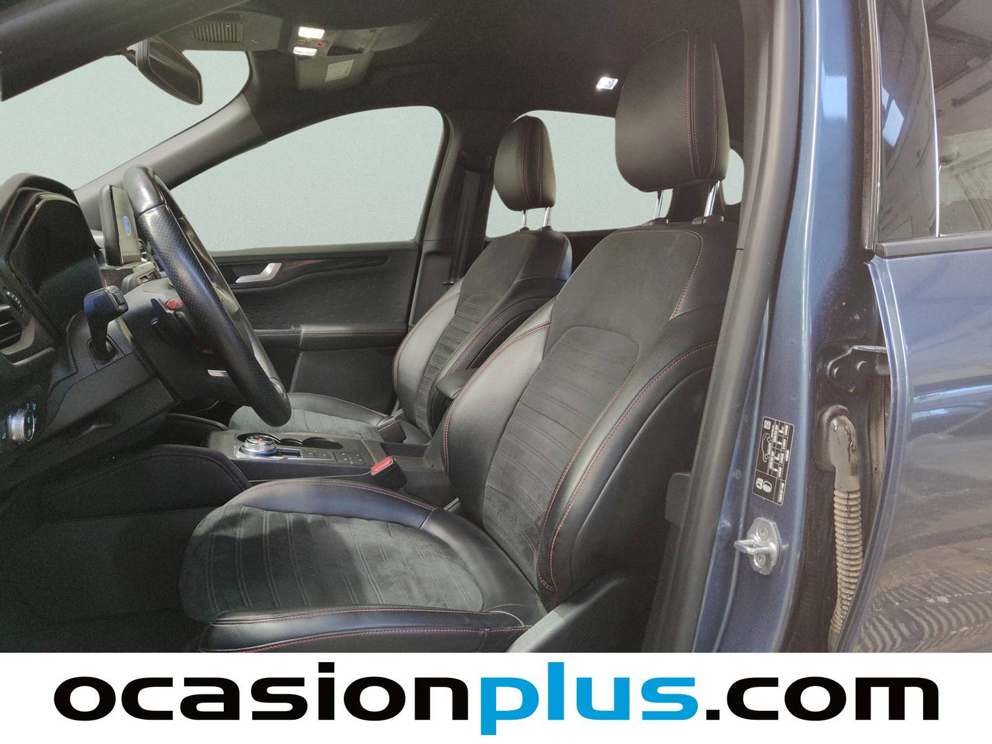 Foto Ford Kuga Ford Kuga 2.0 EcoBlue ST-Line X 4x4 Auto (190 CV)