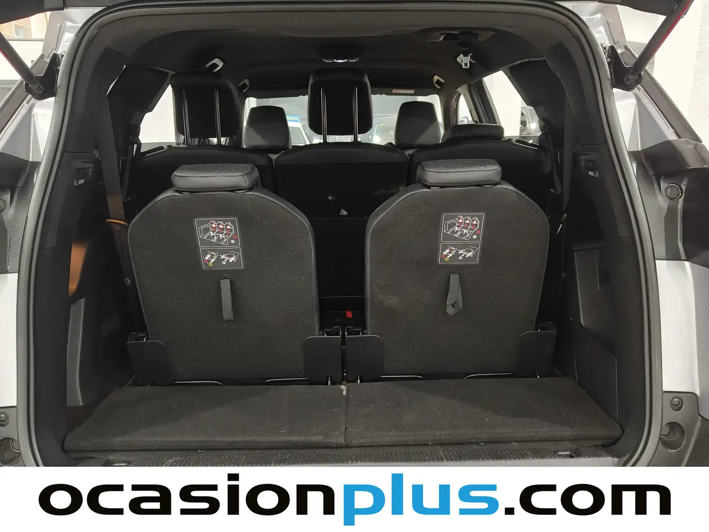 Foto Peugeot 5008 Peugeot 5008 PureTech 130 S&S Allure Pack EAT8 (130 CV) 7 Plazas
