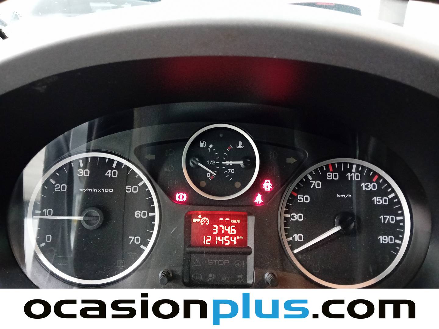 Foto Peugeot Partner Peugeot Partner Tepee 1.2 PureTech Outdoor (110 CV)