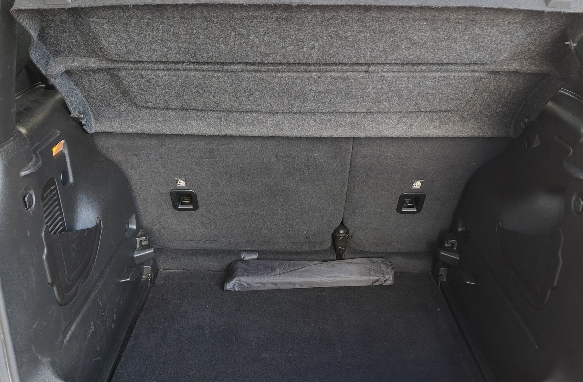 Jeep Renegade eHybrid 1.5 Limited ATX - foto 14