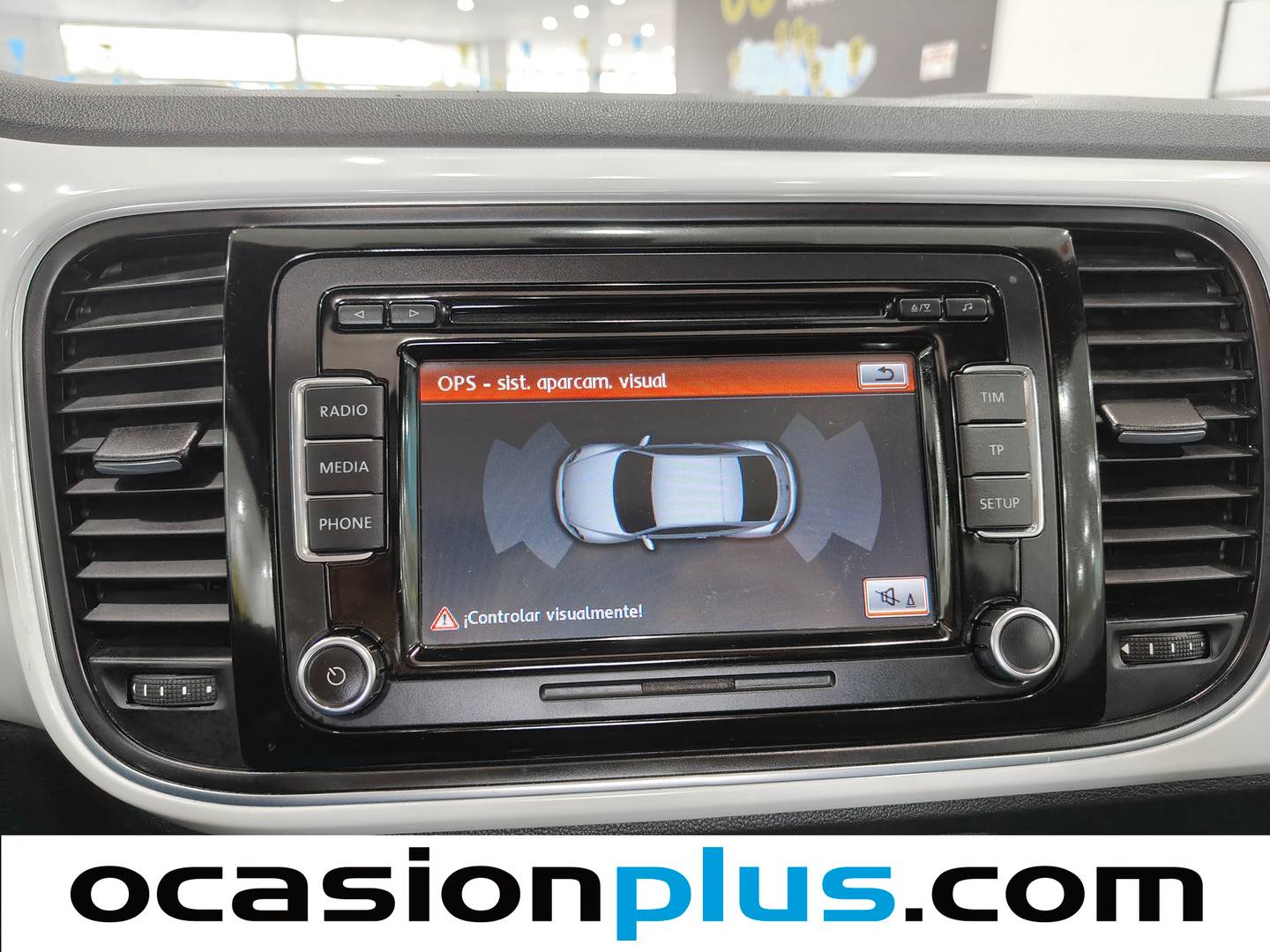 Equipamiento del Volkswagen Beetle Volkswagen Beetle 1.6 TDI Design (105 CV)