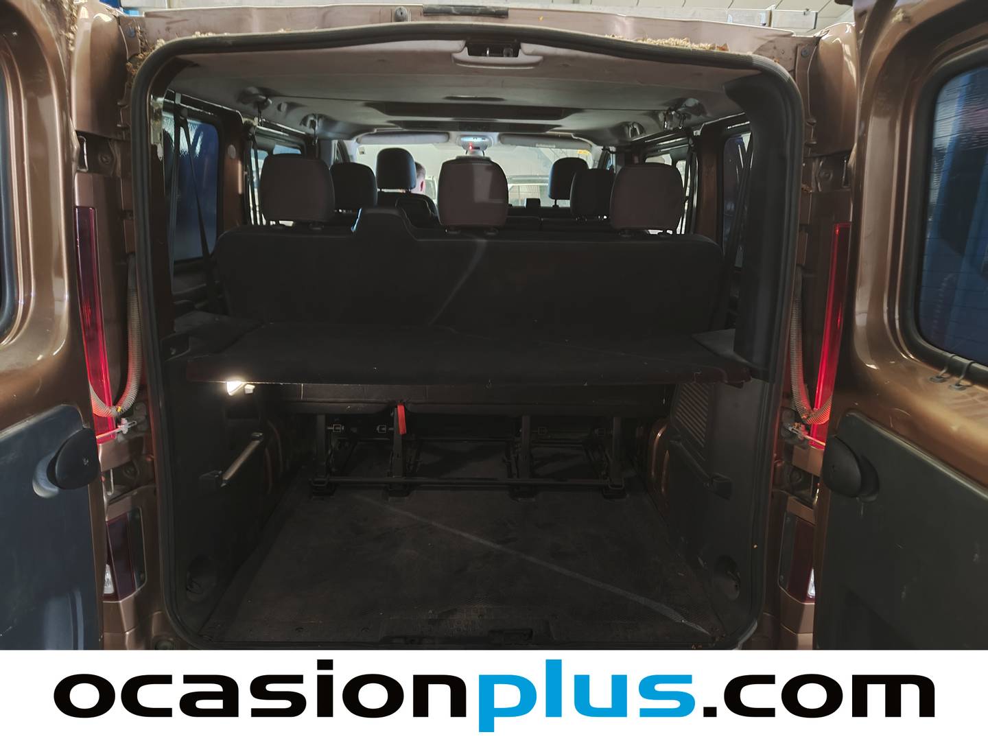 Foto asientos traseros Opel Vivaro Opel Vivaro Combi 1.6 CDTI S&S 2.7t L1 9 Plazas (125 CV)