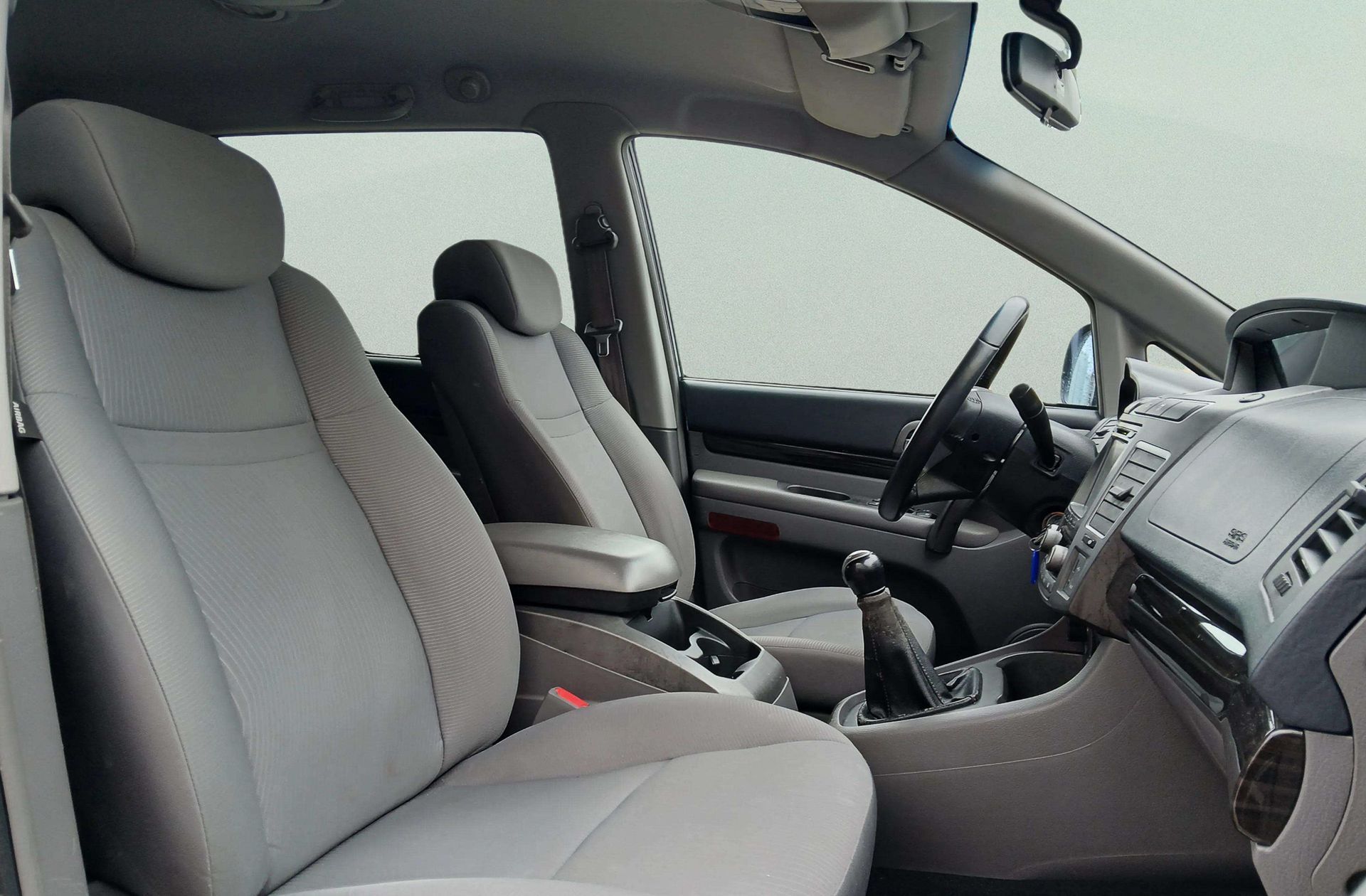 SsangYong Rodius D22T Premium 7 plazas - foto 17