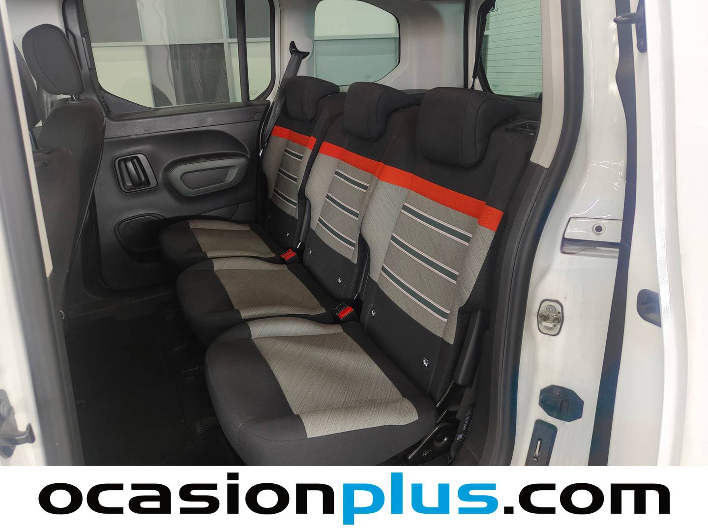Foto asientos traseros Citroën Berlingo Citroën Berlingo BlueHDi 100 S&S Talla M Shine (102 CV) XTR