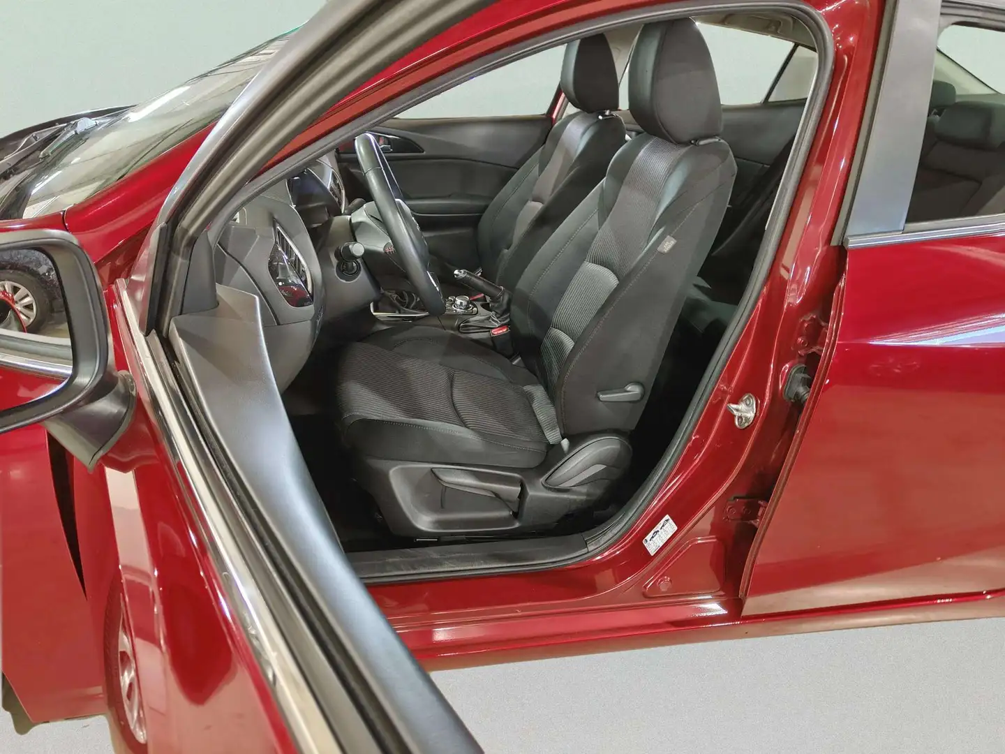 Foto Mazda Mazda3 Mazda Mazda 3 2.0 GE Sedan Luxury MT (120 CV)