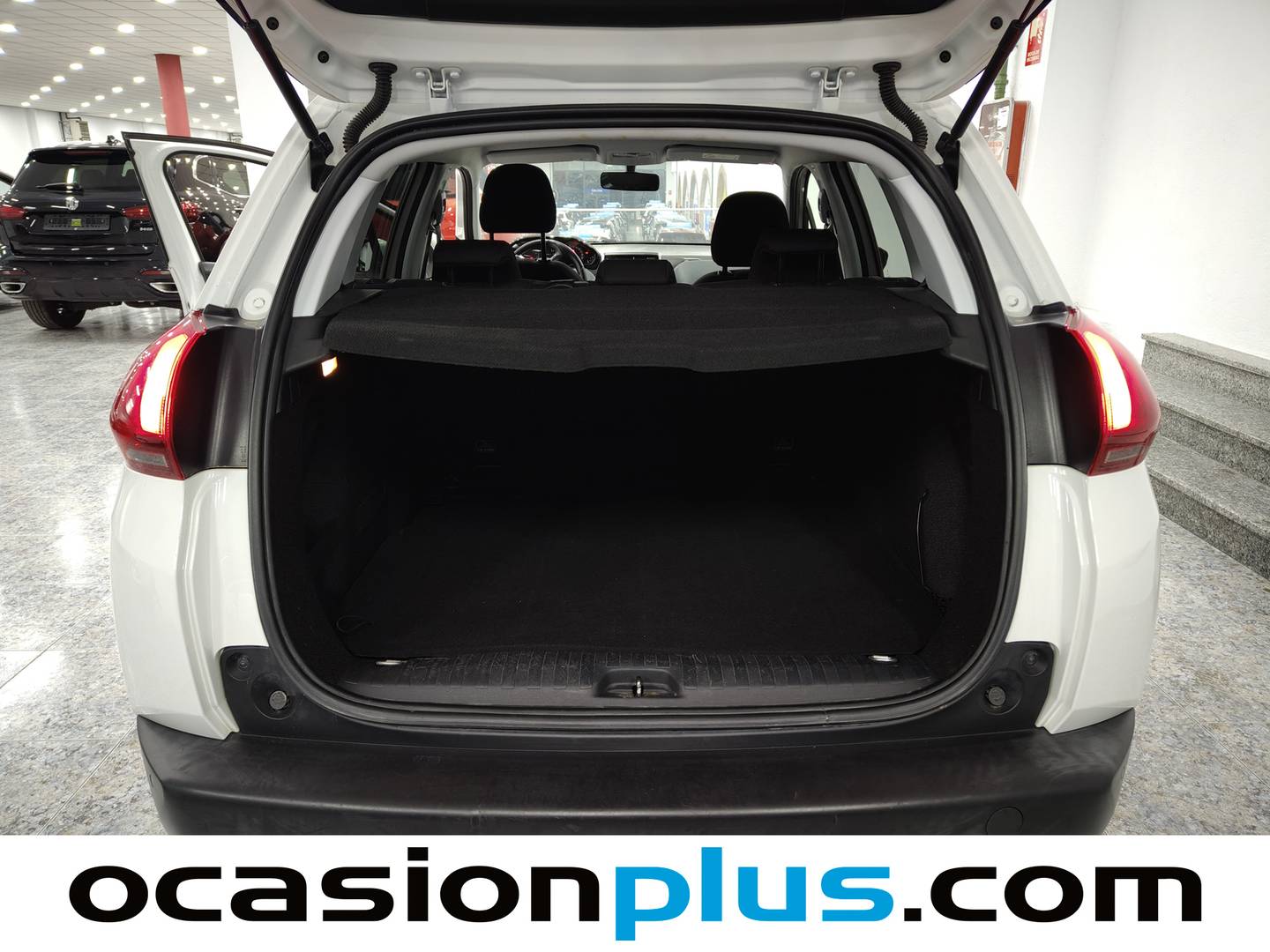 Foto asientos delanteros Peugeot 2008 Peugeot 2008 BlueHDi 100 Signature (100 CV)