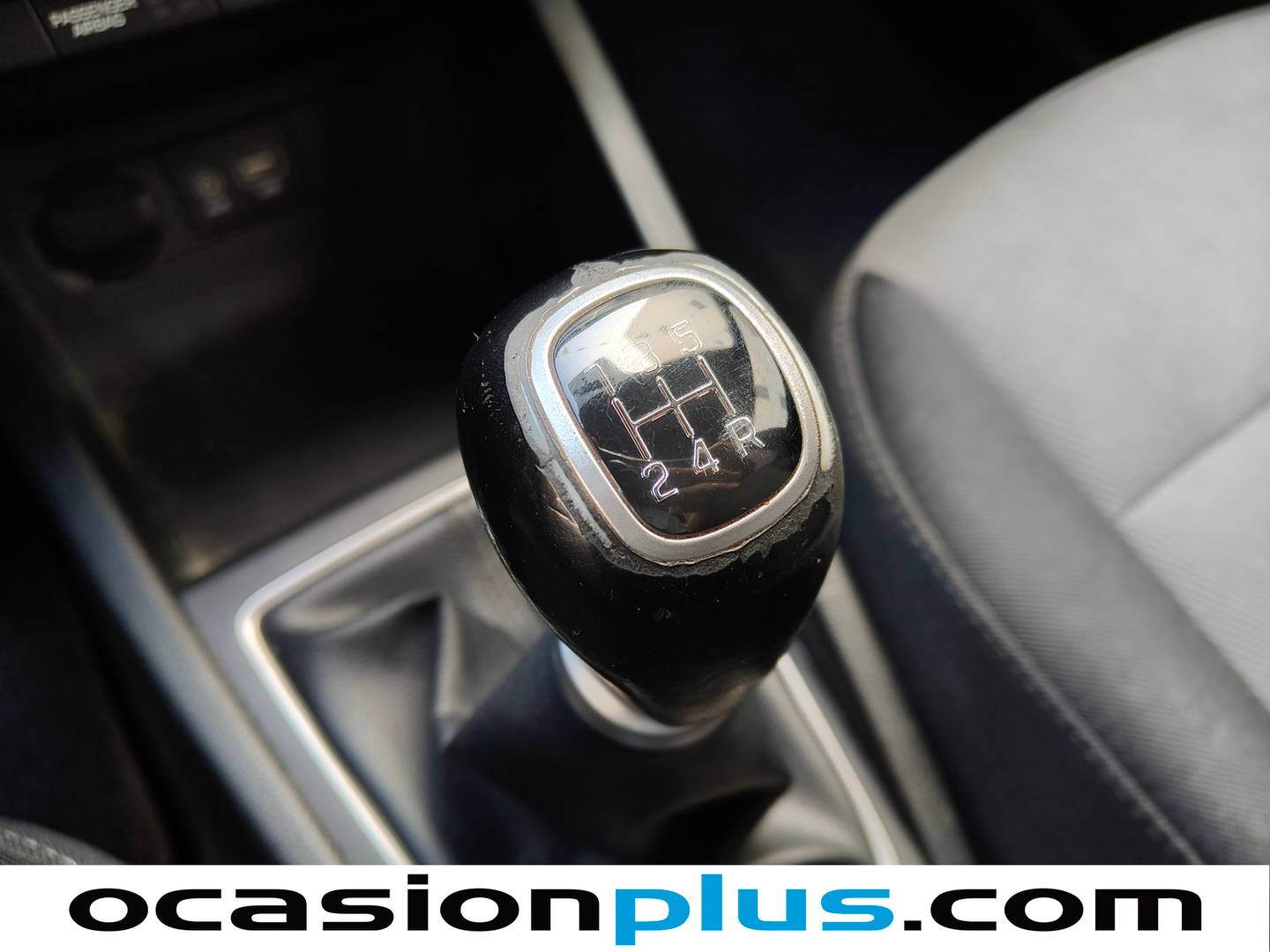 Hyundai i20 Hyundai i20 1.2 MPI Essence (84 CV) de segunda mano