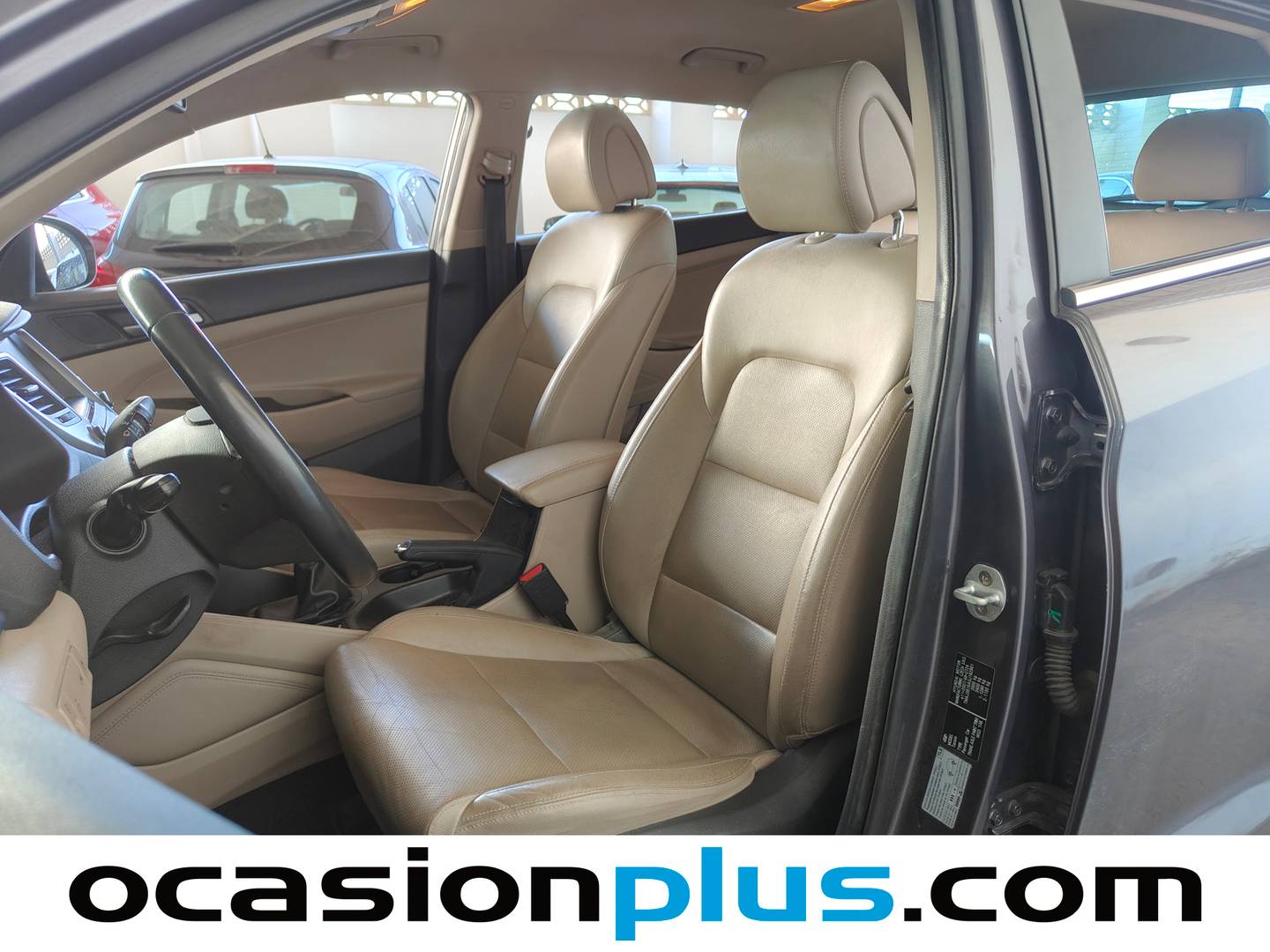 Foto asientos delanteros Hyundai Tucson Hyundai Tucson 1.7 CRDI BlueDrive Tecno 4x2 (115 CV)