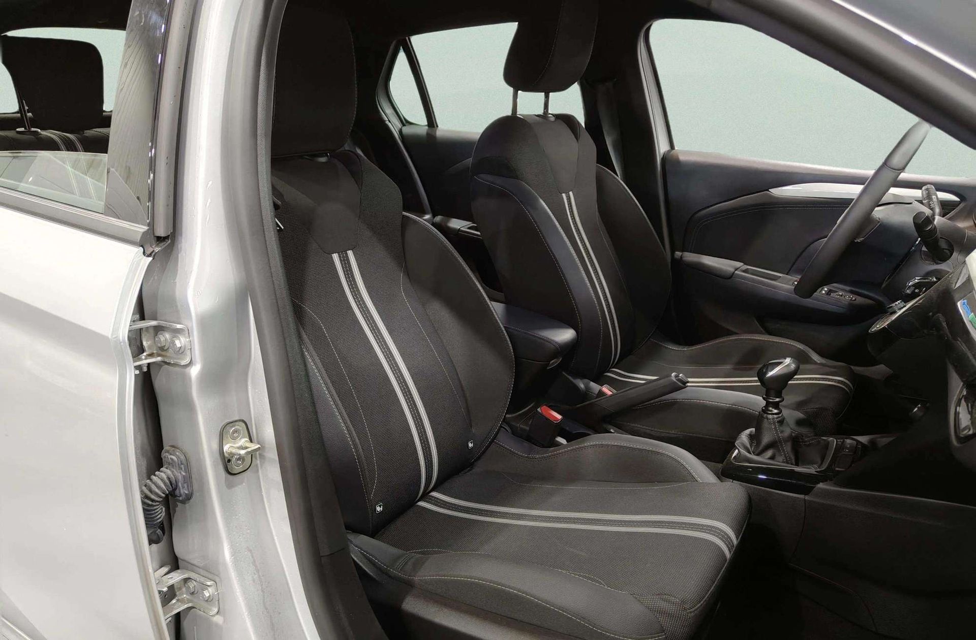 Opel Corsa 1.2T XHL GS - foto 19