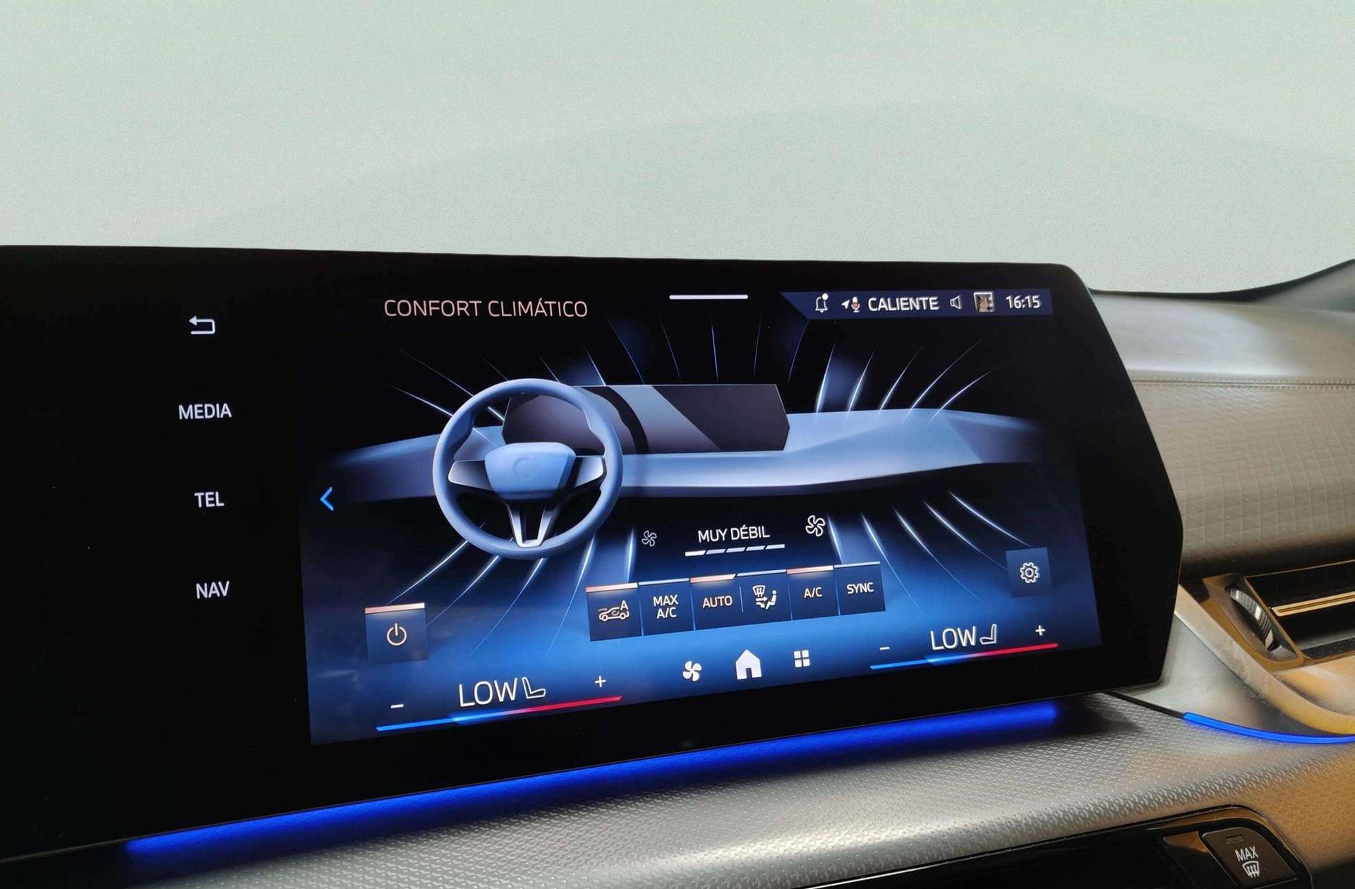 BMW X2 sDrive18d Pack M - foto 38