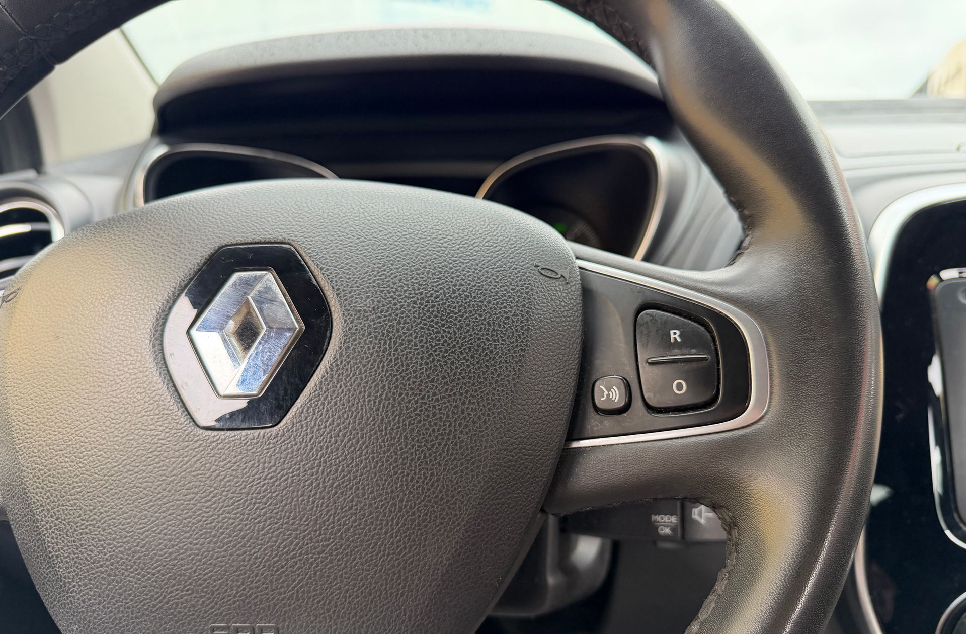 Renault Captur Limited Energy TCe - foto 26