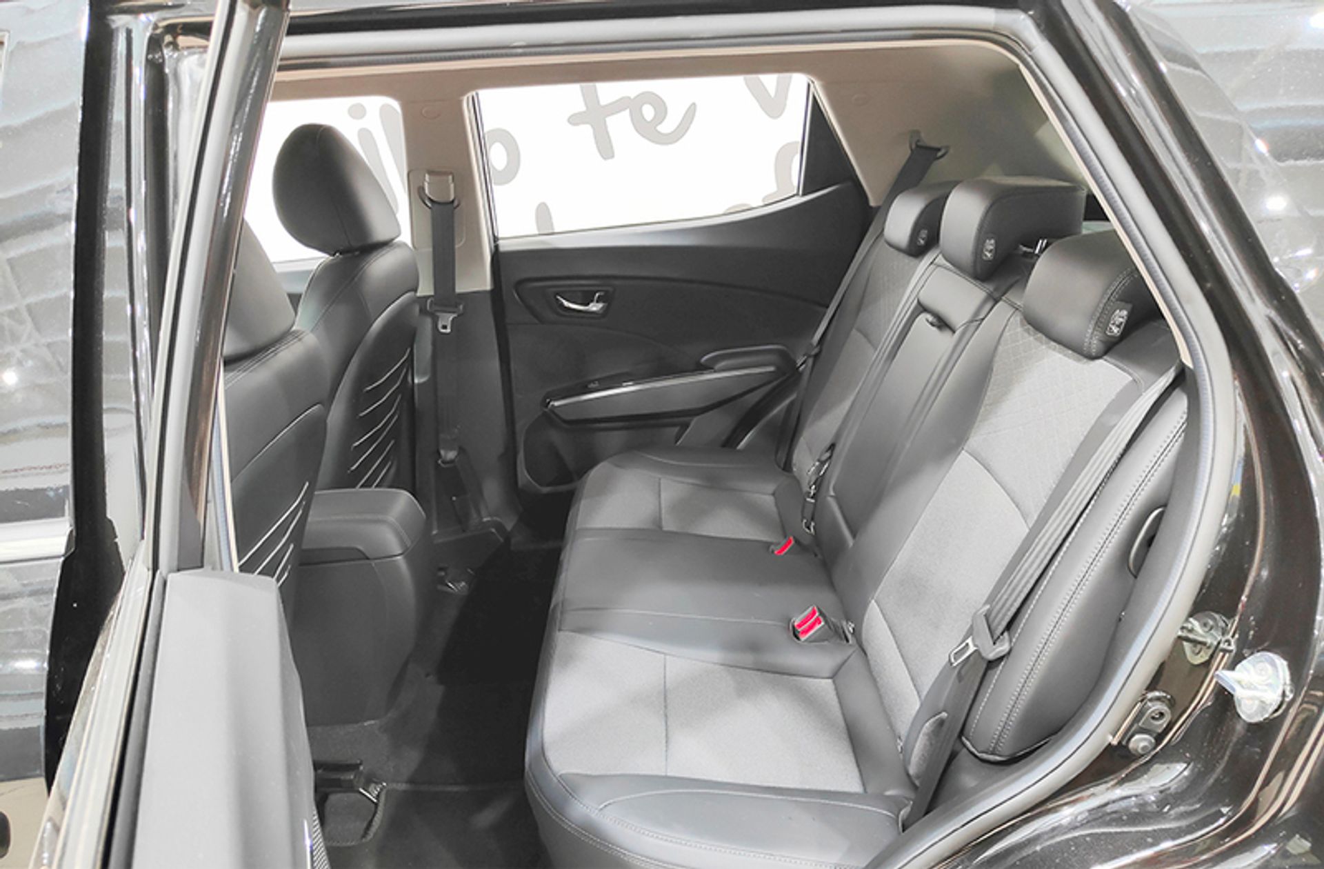 SsangYong Tivoli G15T Limited - foto 11