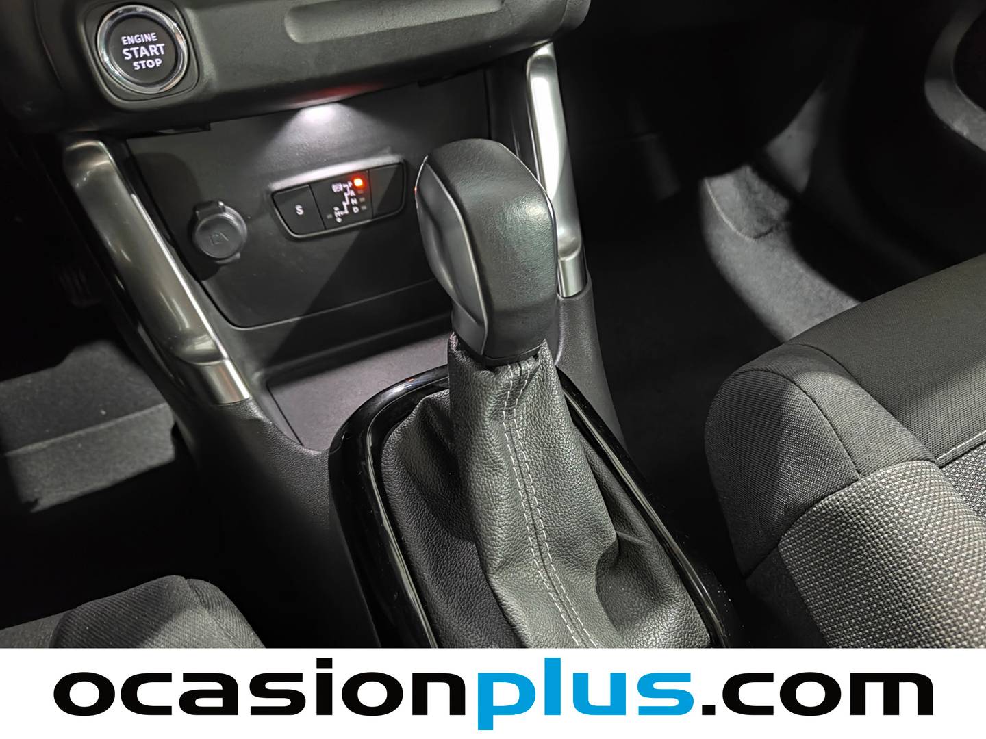 Foto Citroën C3 Aircross Citroen C3 Aircross PureTech 130 Shine Pack EAT6 (131 CV)