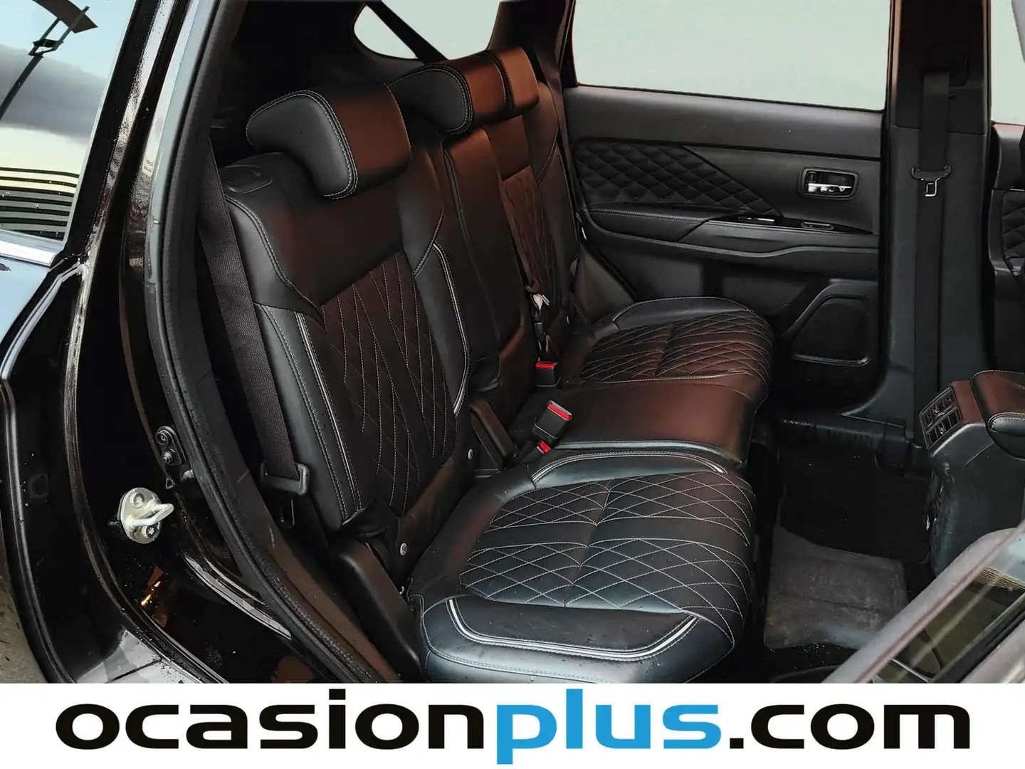 Foto Mitsubishi Outlander Mitsubishi Outlander 2.4 PHEV Kaiteki+ 4WD Auto (224 CV)