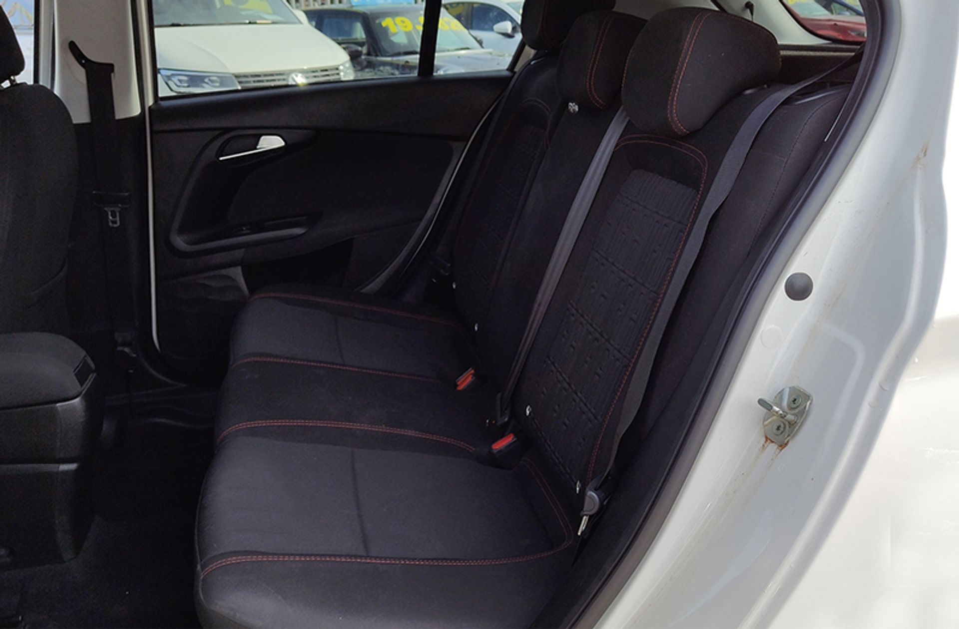 Fiat Tipo 1.5 Hybrid Red DCT - foto 12